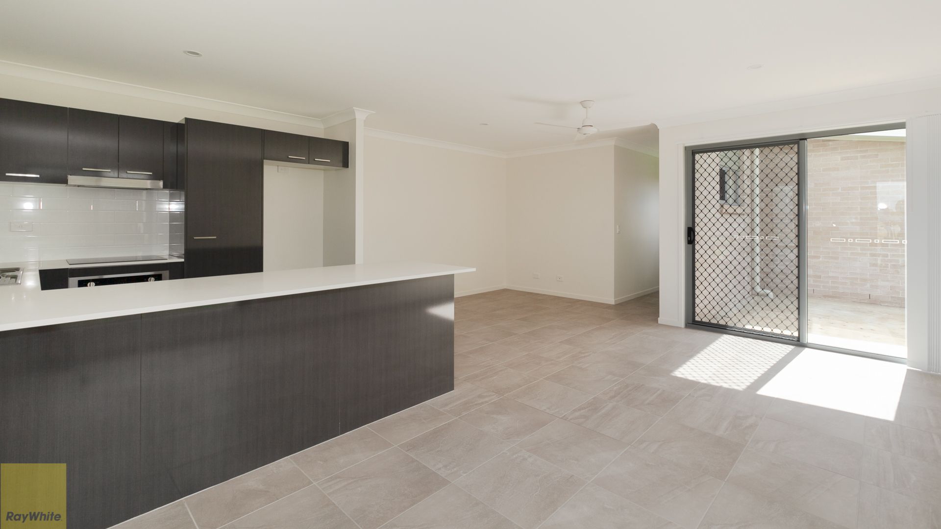 1/37 Paterson Road Lot 153, Walloon, QLD 4306