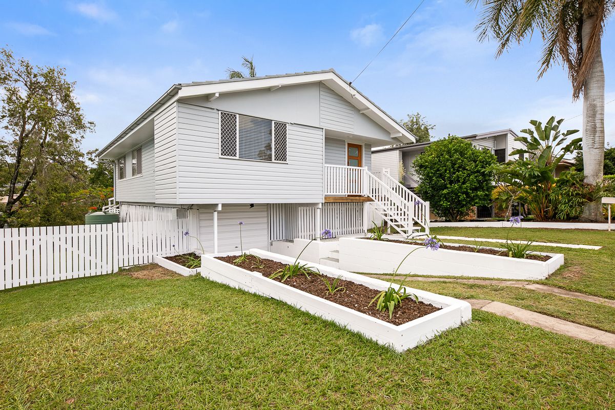 15 Elanora Street, Oxley, QLD 4075