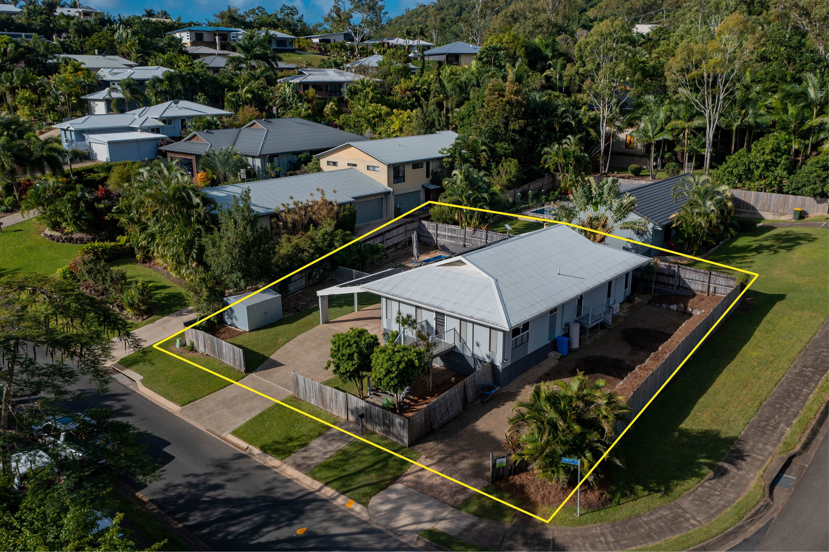 77 Country Road, Cannonvale, QLD 4802