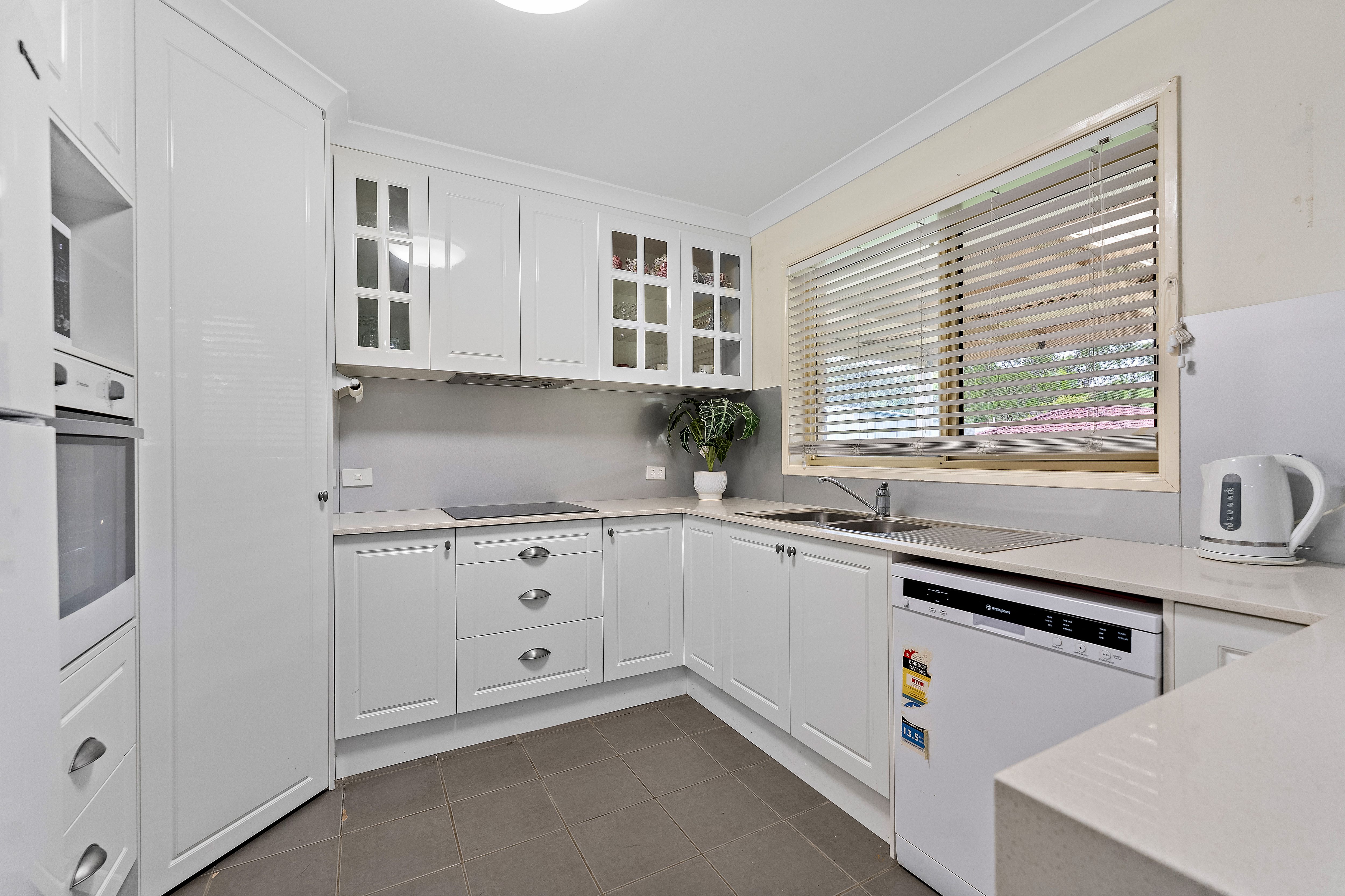11 Rowena Court, Boronia Heights, QLD 4124