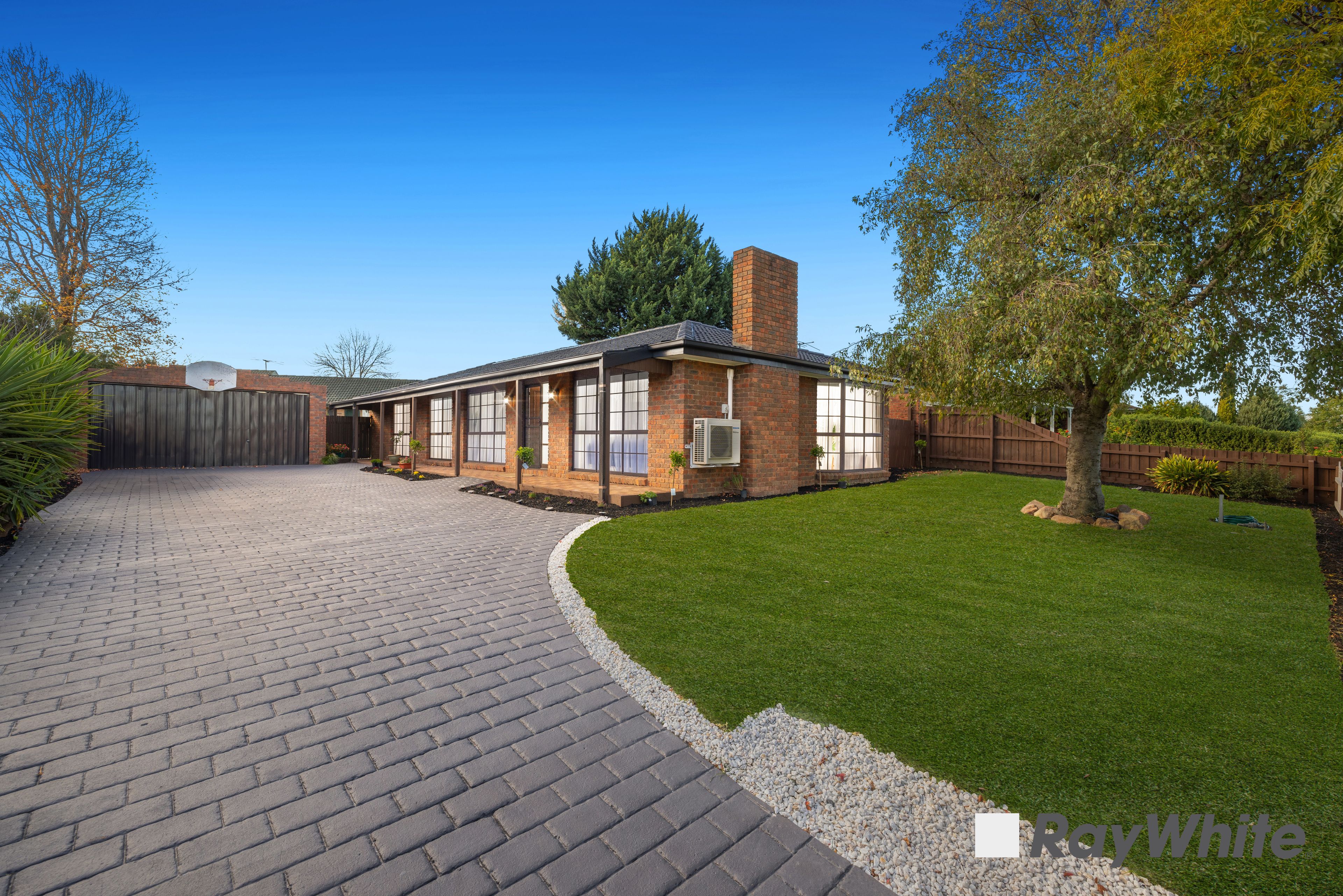 60 Fleetwood Drive, Narre Warren VIC 3805