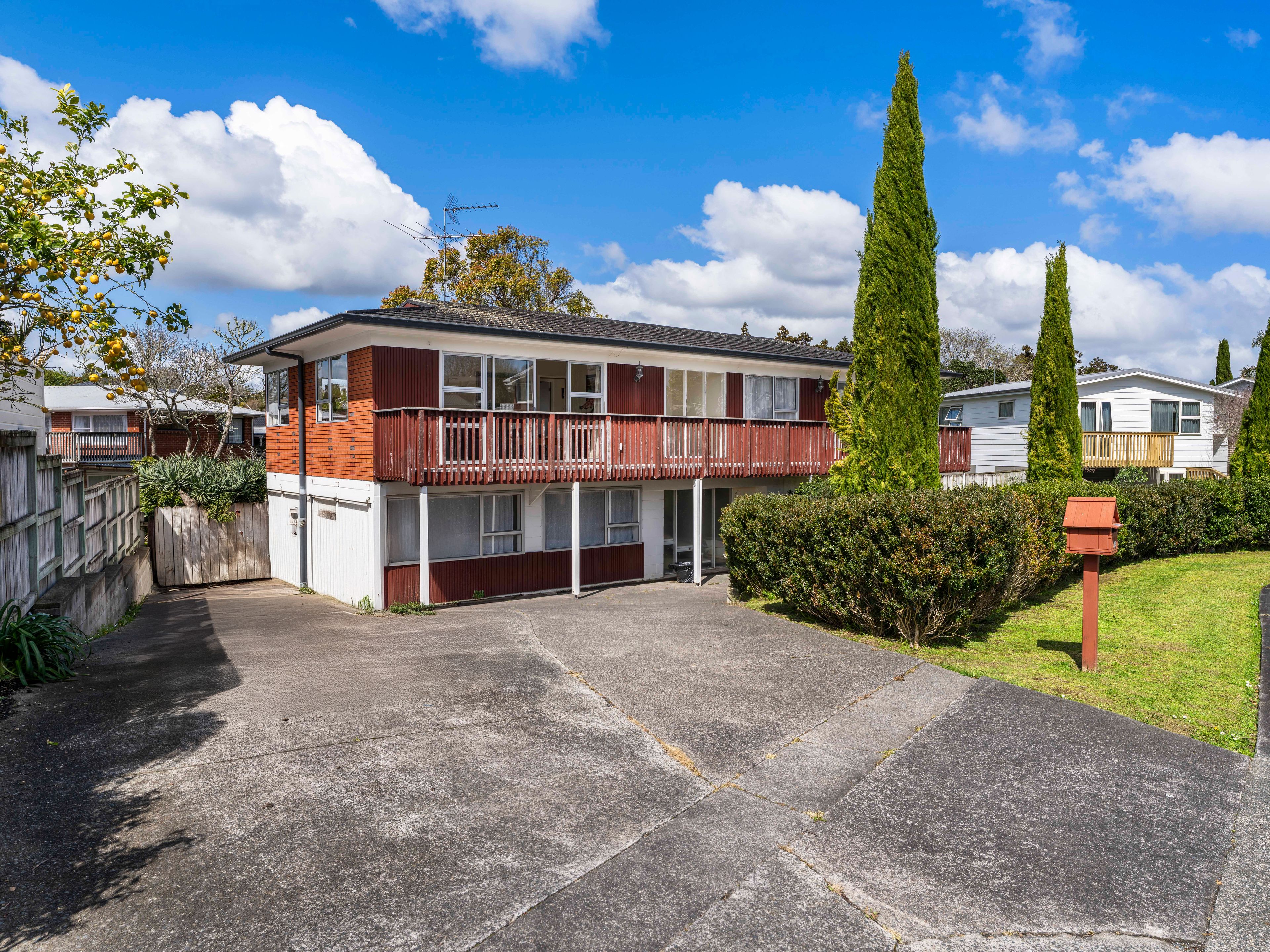 16 Wynn Place, Howick, Manukau City