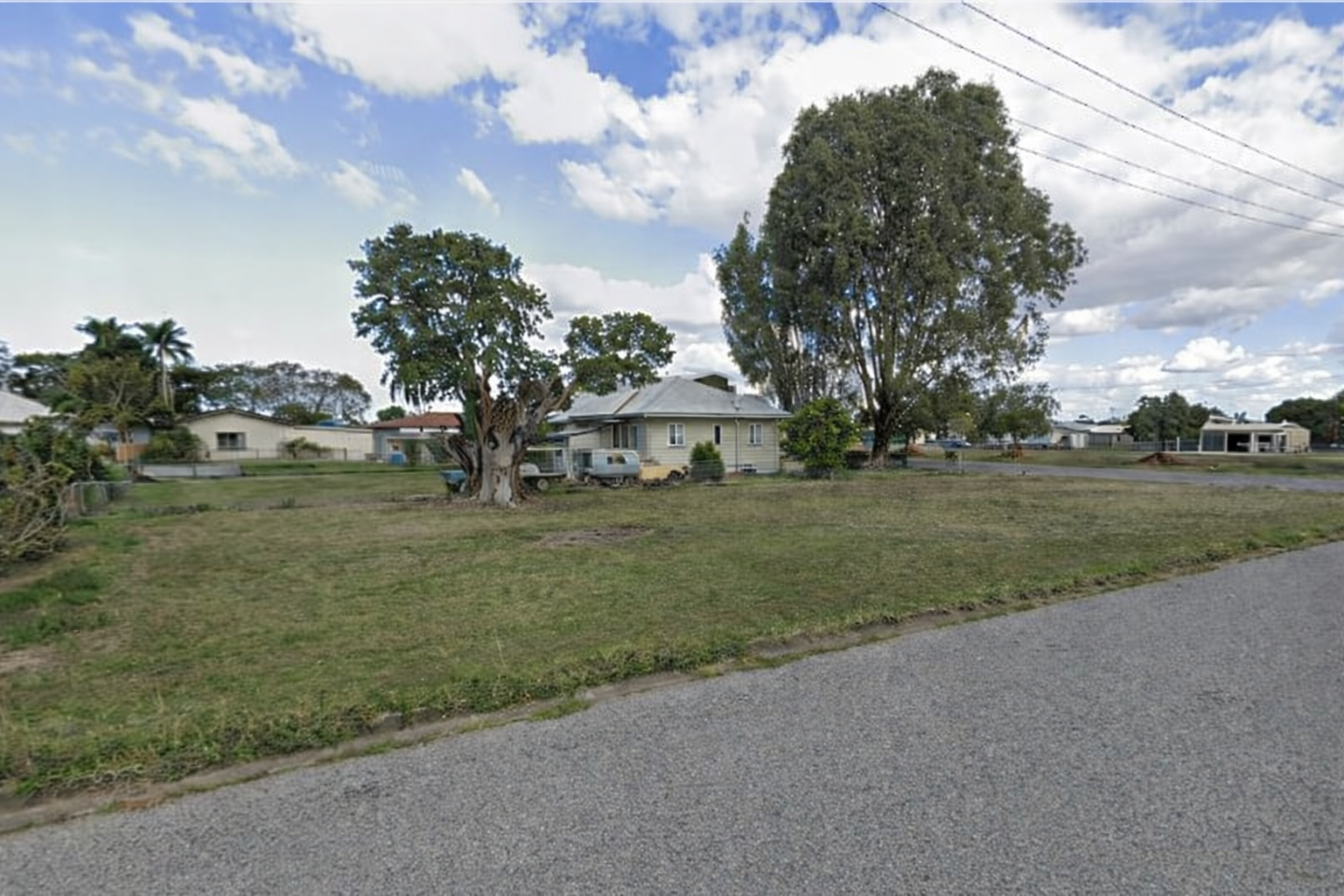 17 Larkin Street, Clare, QLD 4807