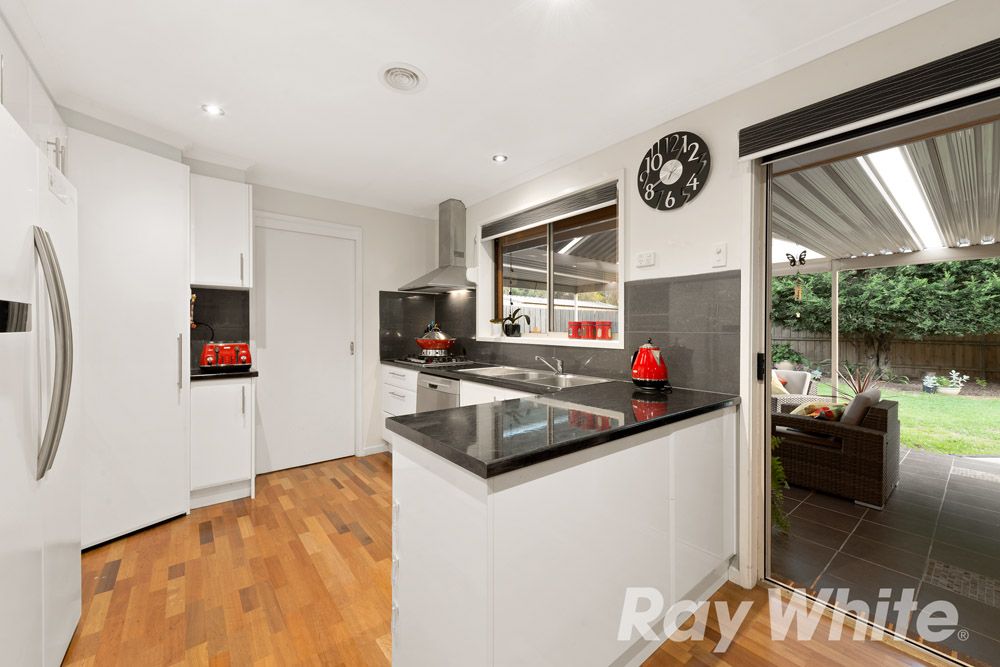 4 Rio Court, Ferntree Gully, VIC 3156