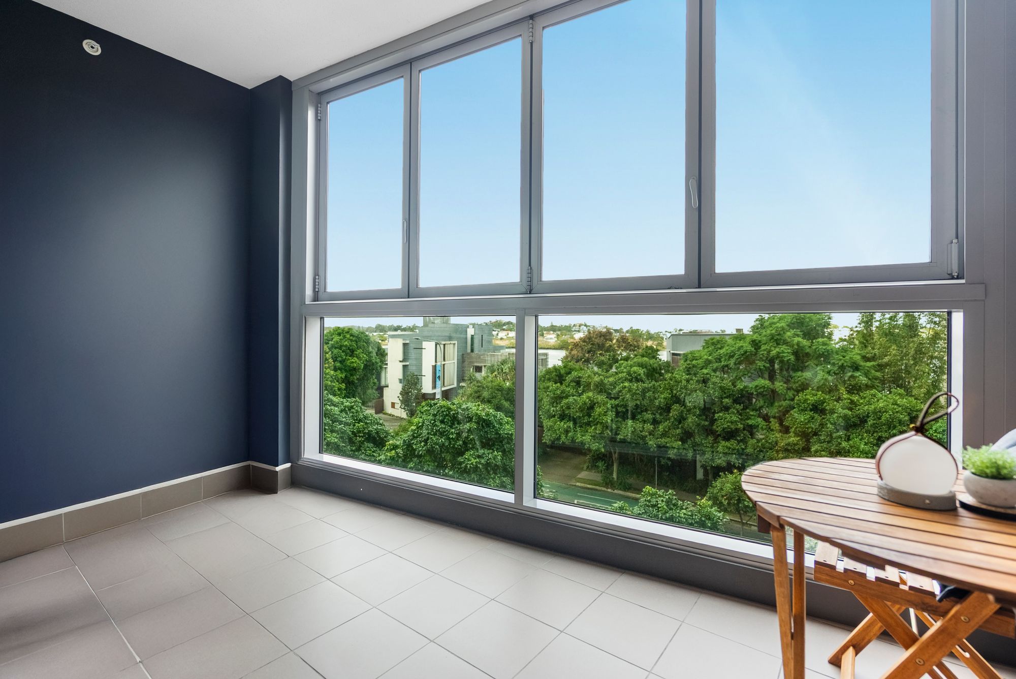 10307/8 Harbour Road, Hamilton, QLD 4007