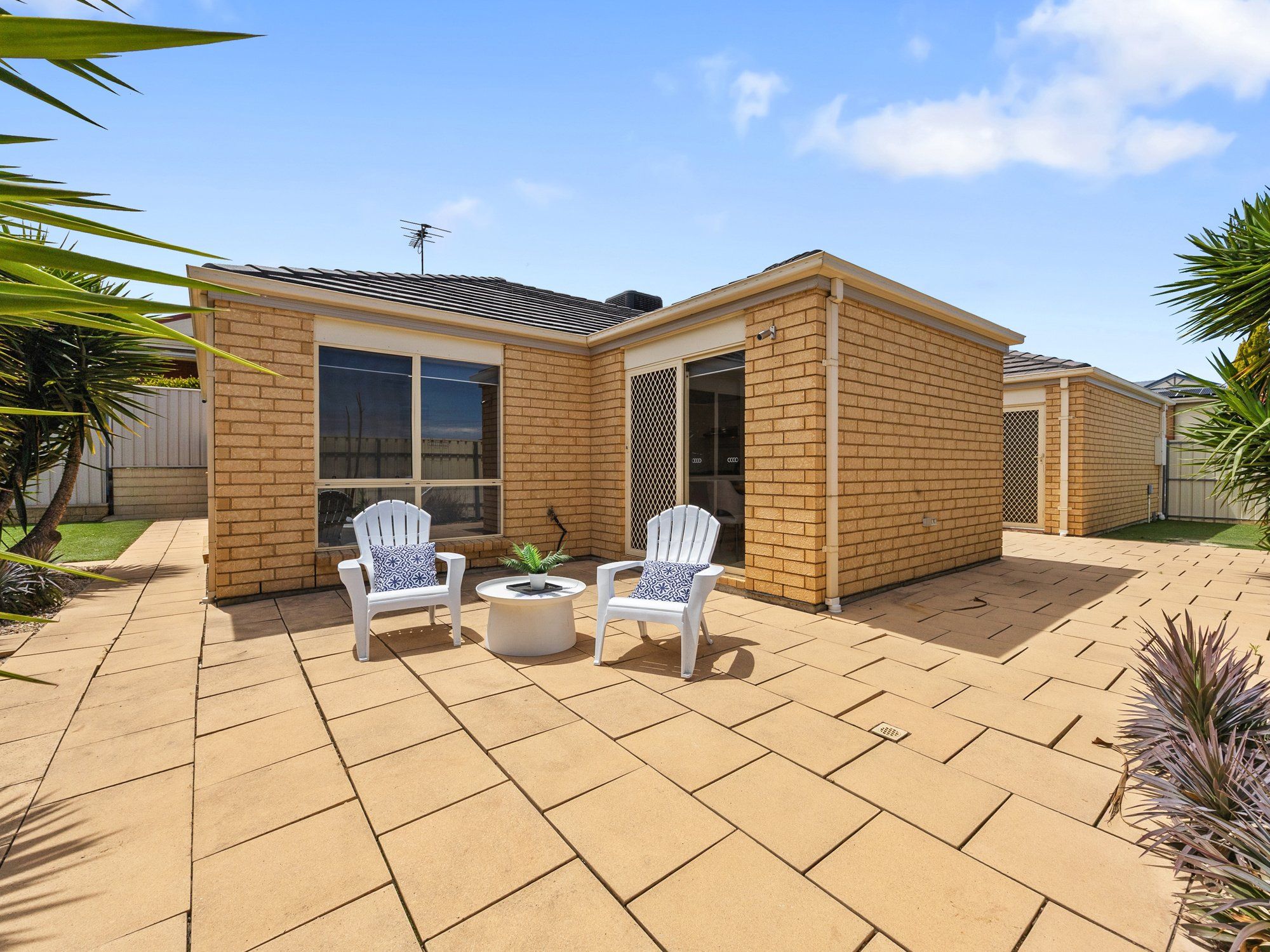 10 Mornington Place — photo 17 of 18
