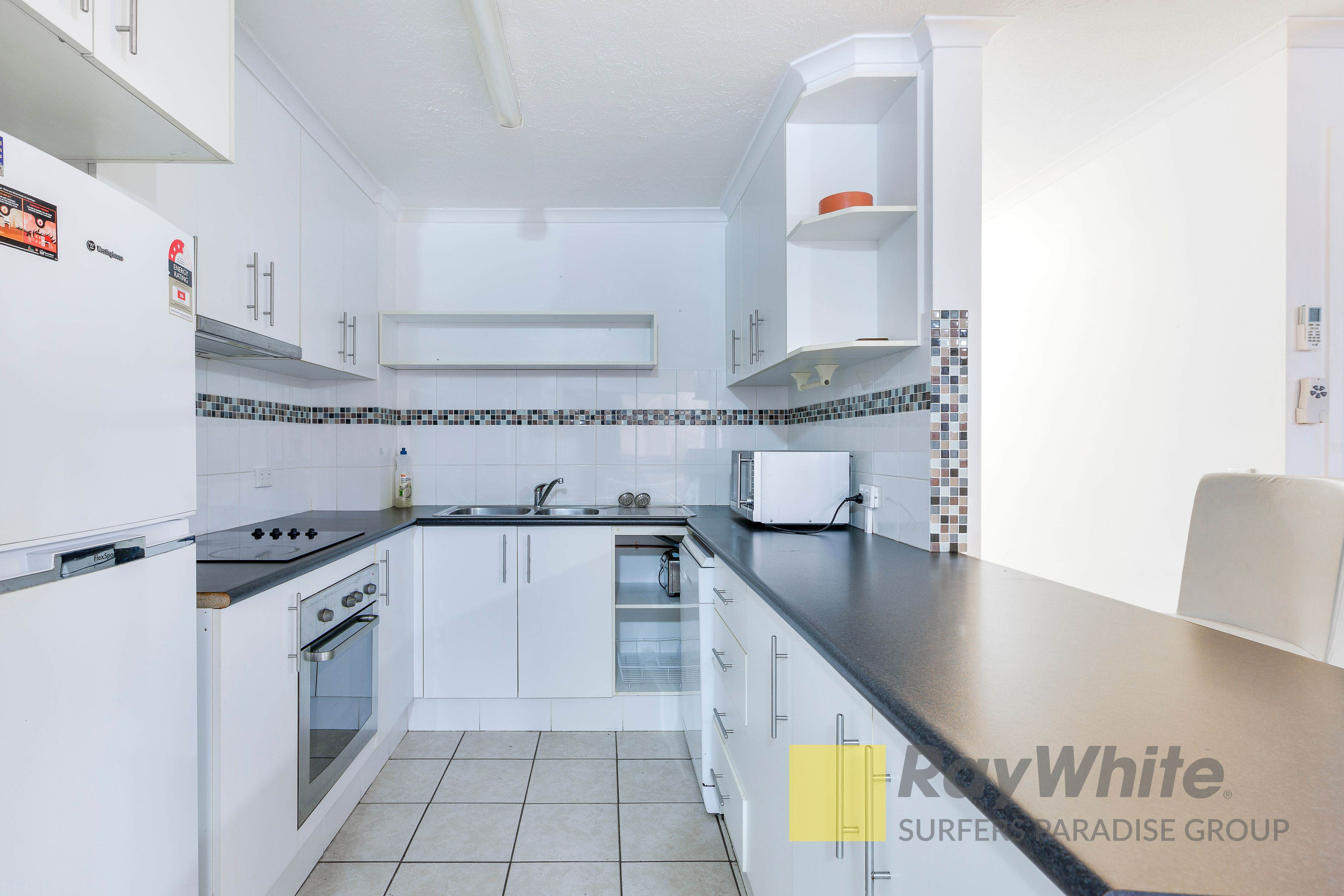 5/179 Muir Street, Labrador, QLD 4215