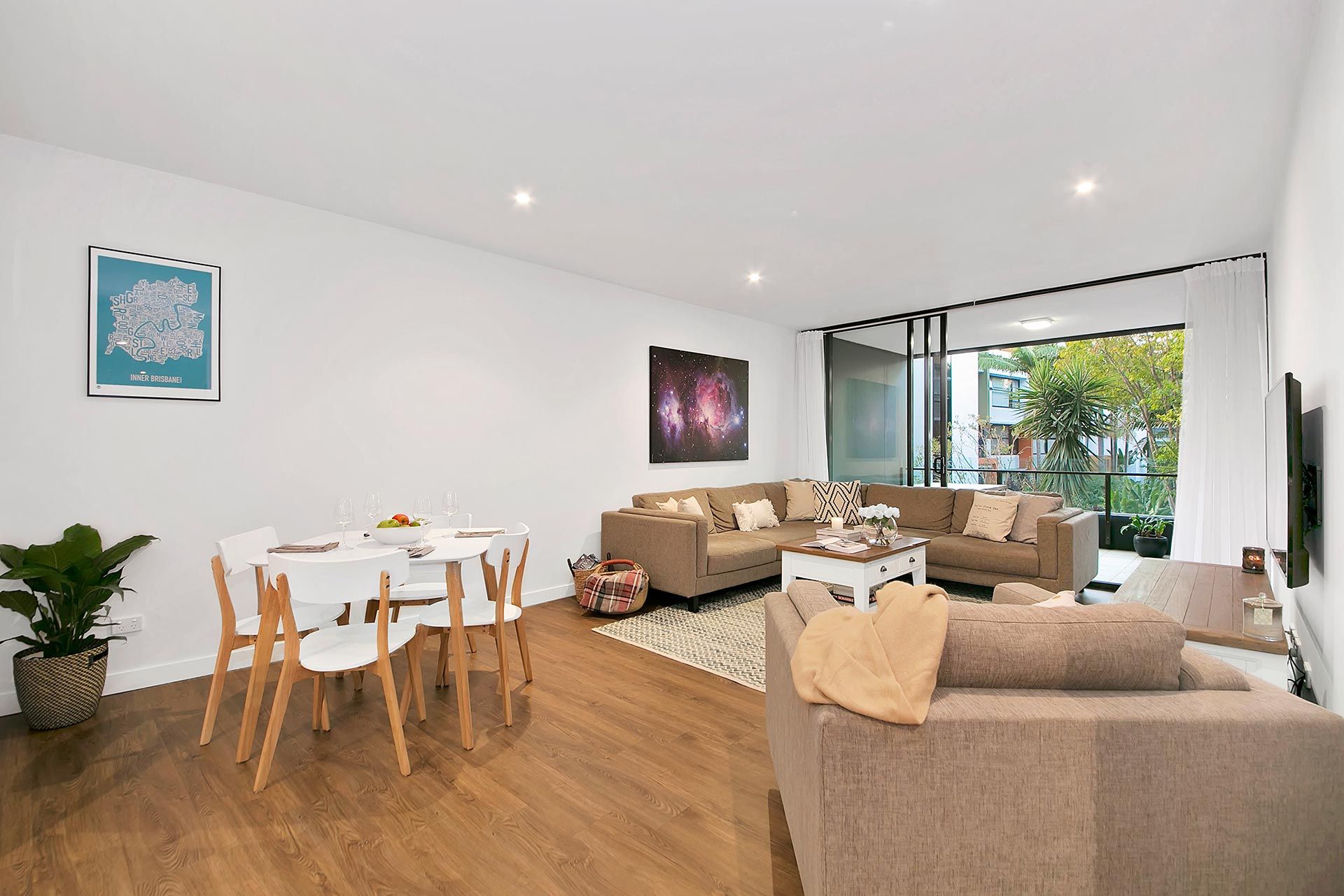 10 Pidgeon Close, West End QLD 4101