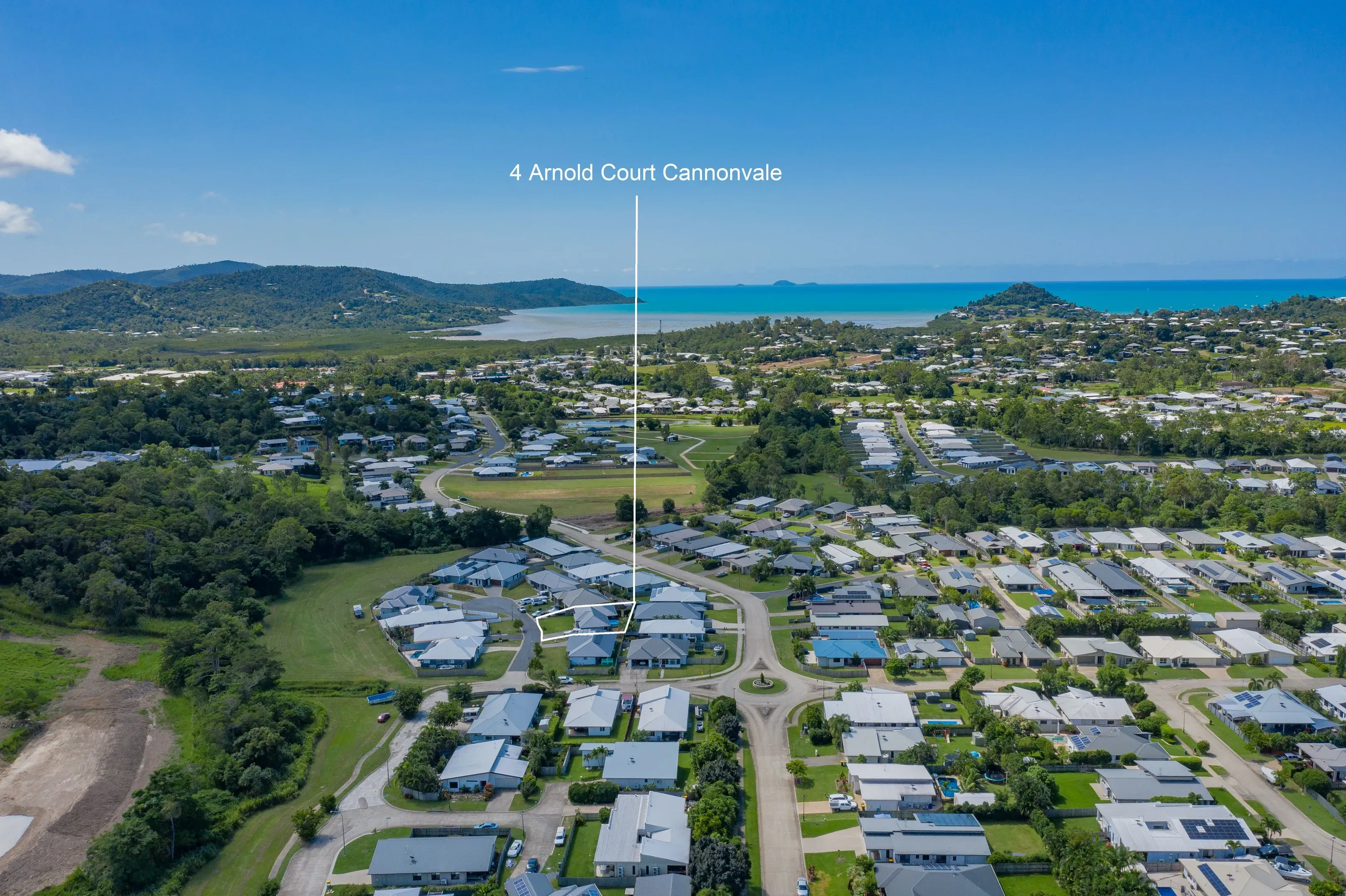 4 Arnold Court, Cannonvale, QLD 4802