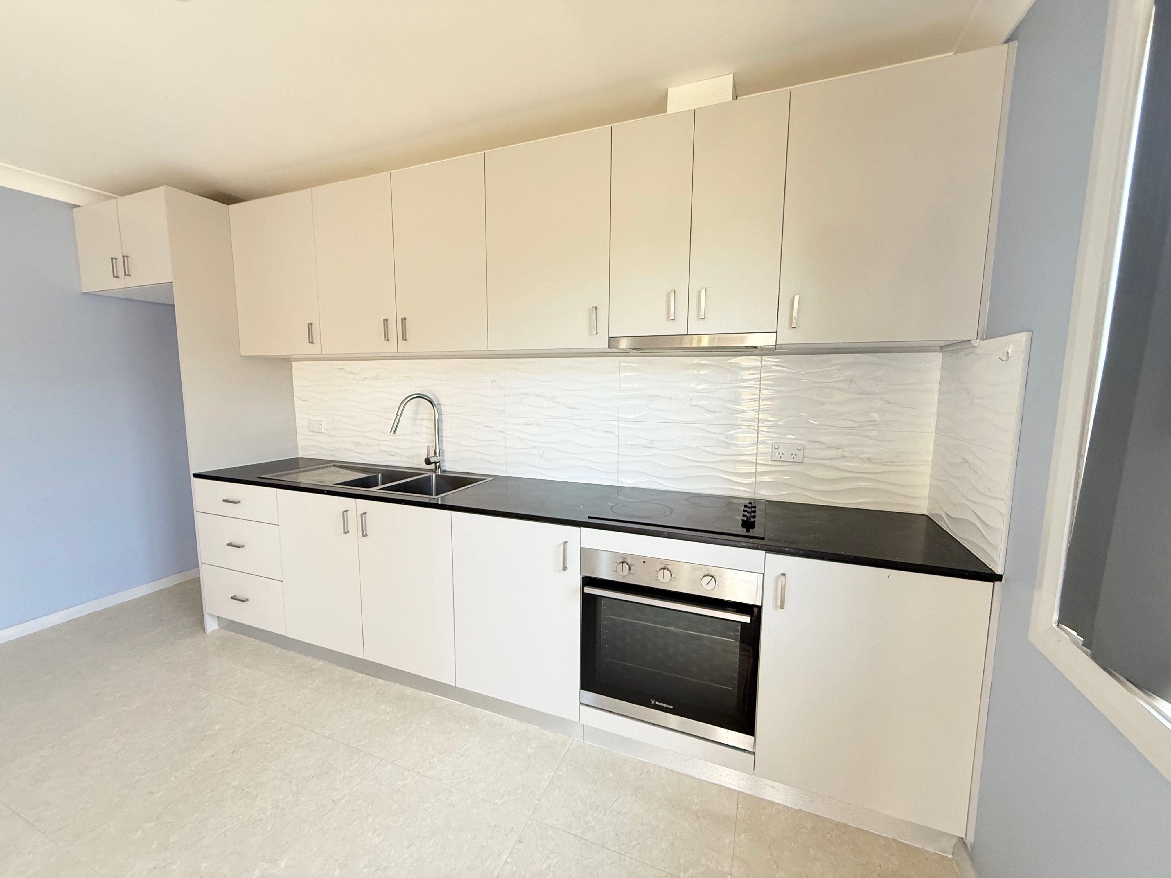 1/61 Dudley Street — photo 3 of 7