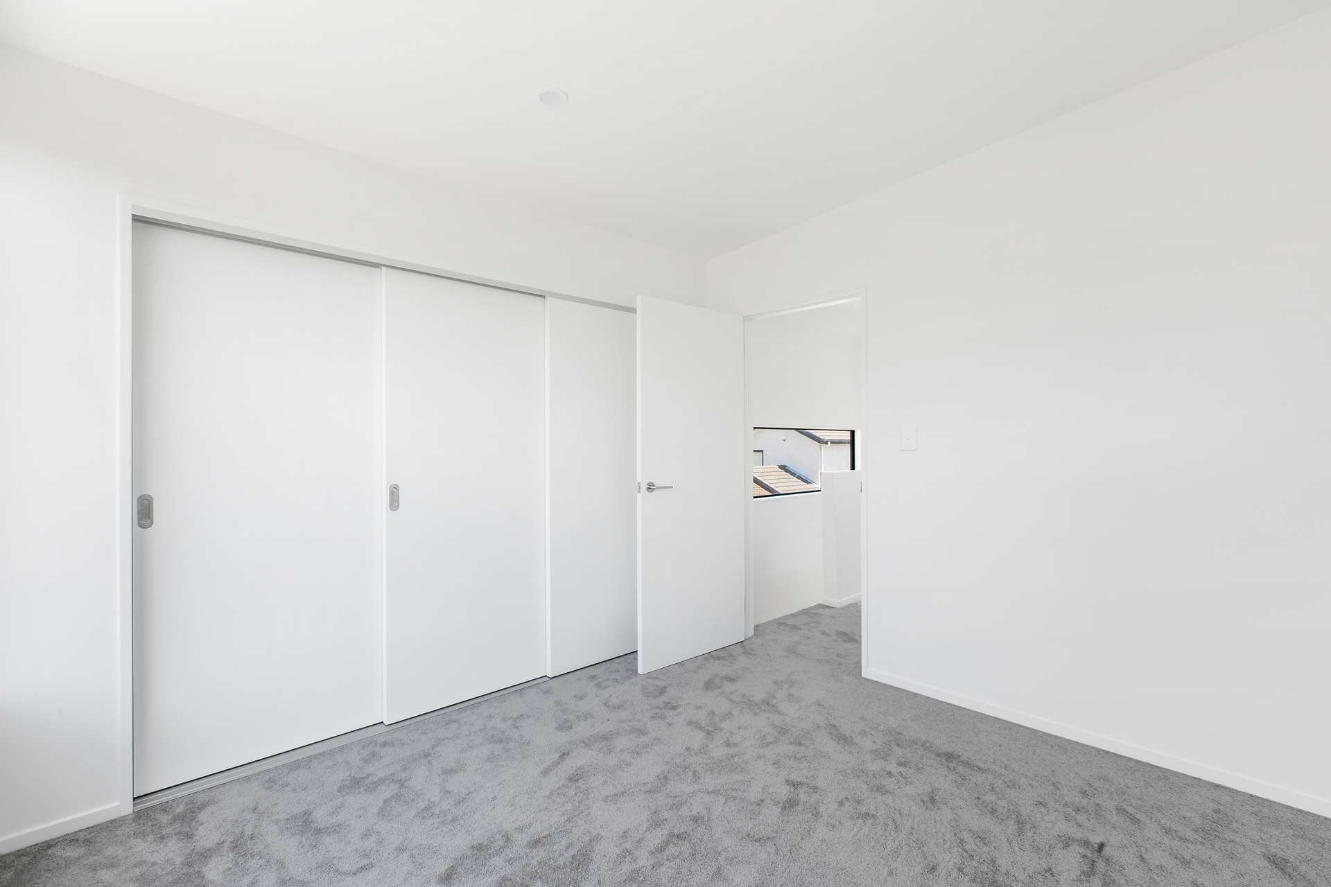 3/40 Kenderdine Road photo 38