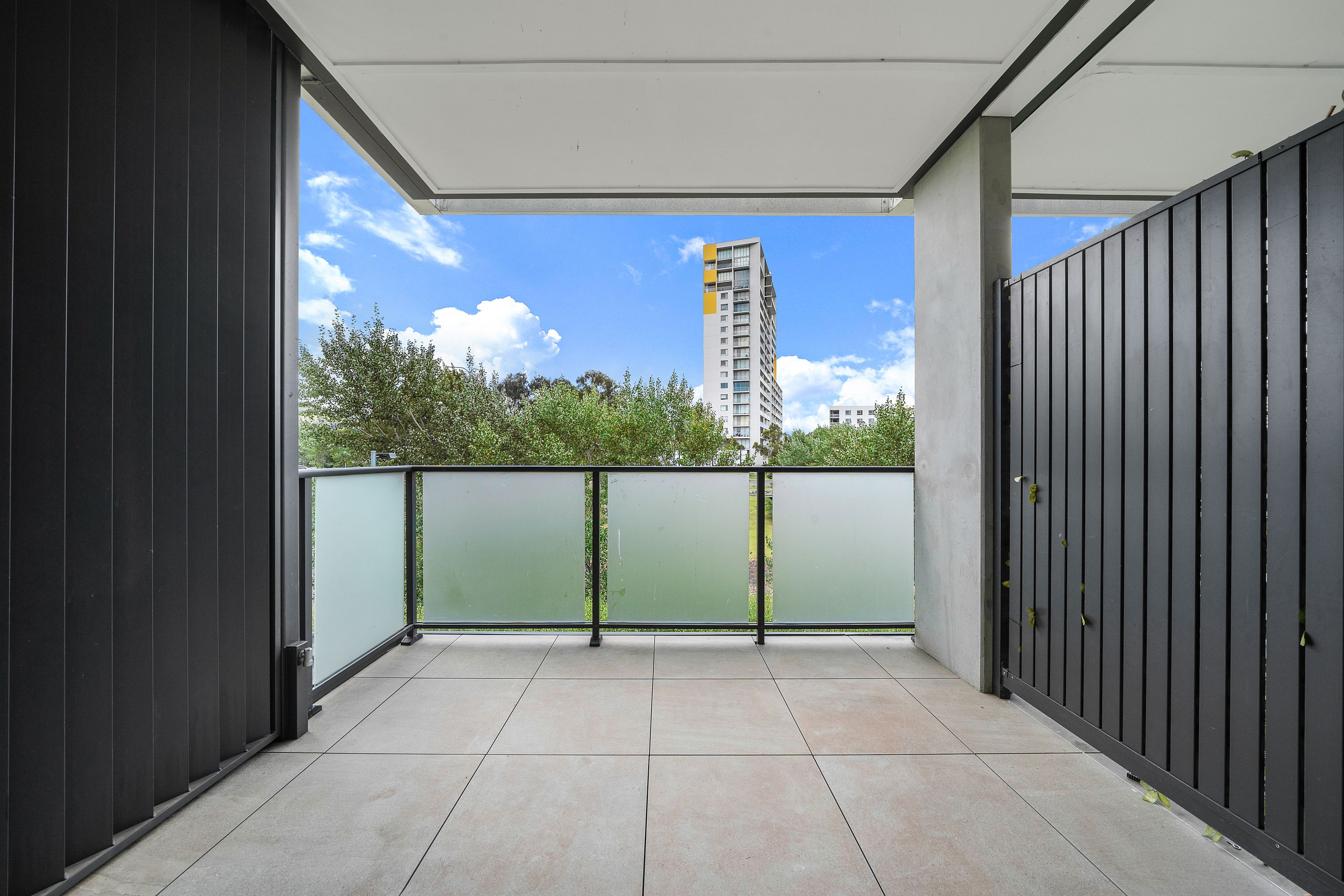 9/128 Easty Street, Phillip, ACT 2606