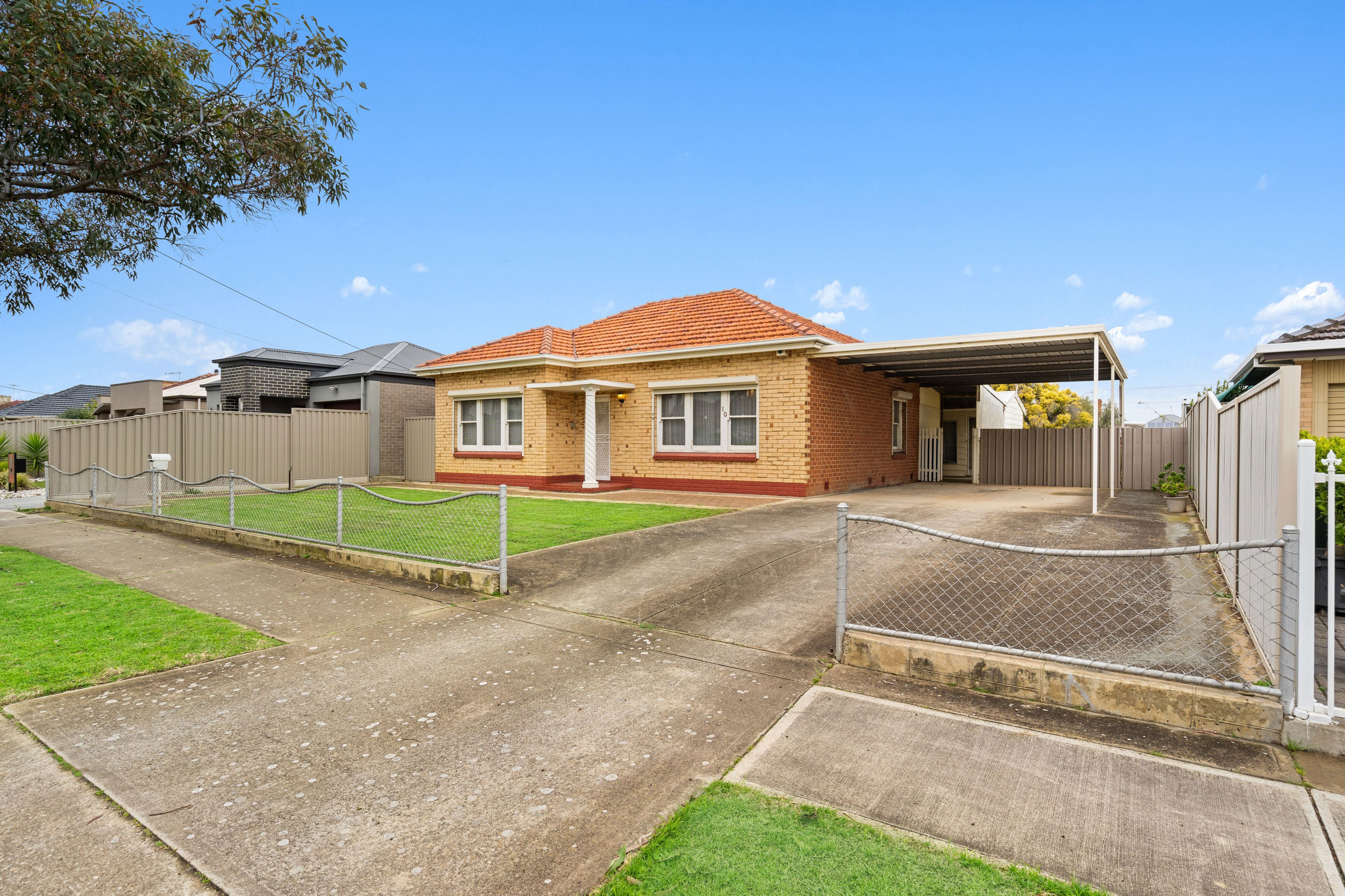 10 Honeyton Street, Seaton, SA 5023