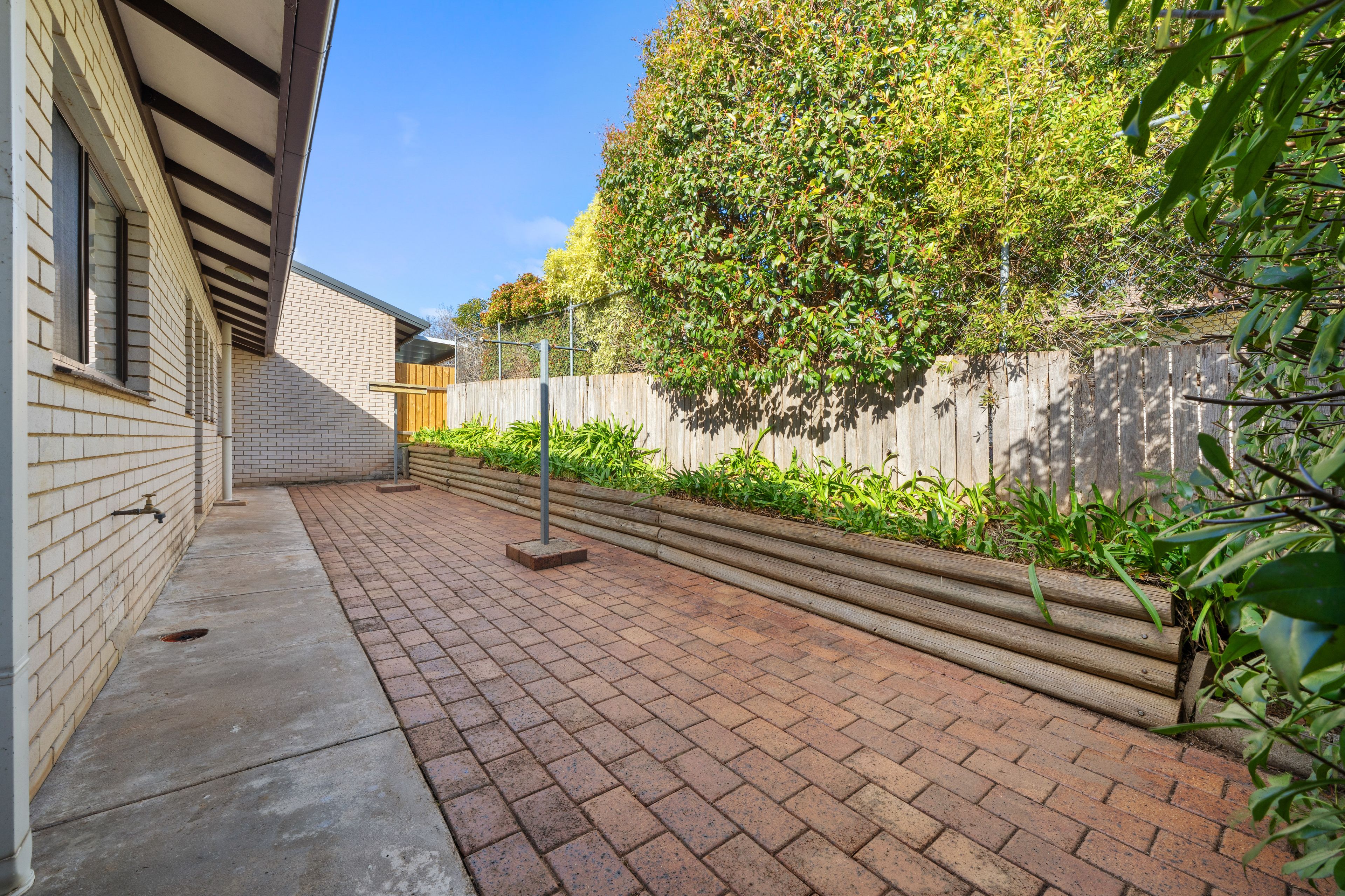 4 Gorrie Close — photo 17 of 19