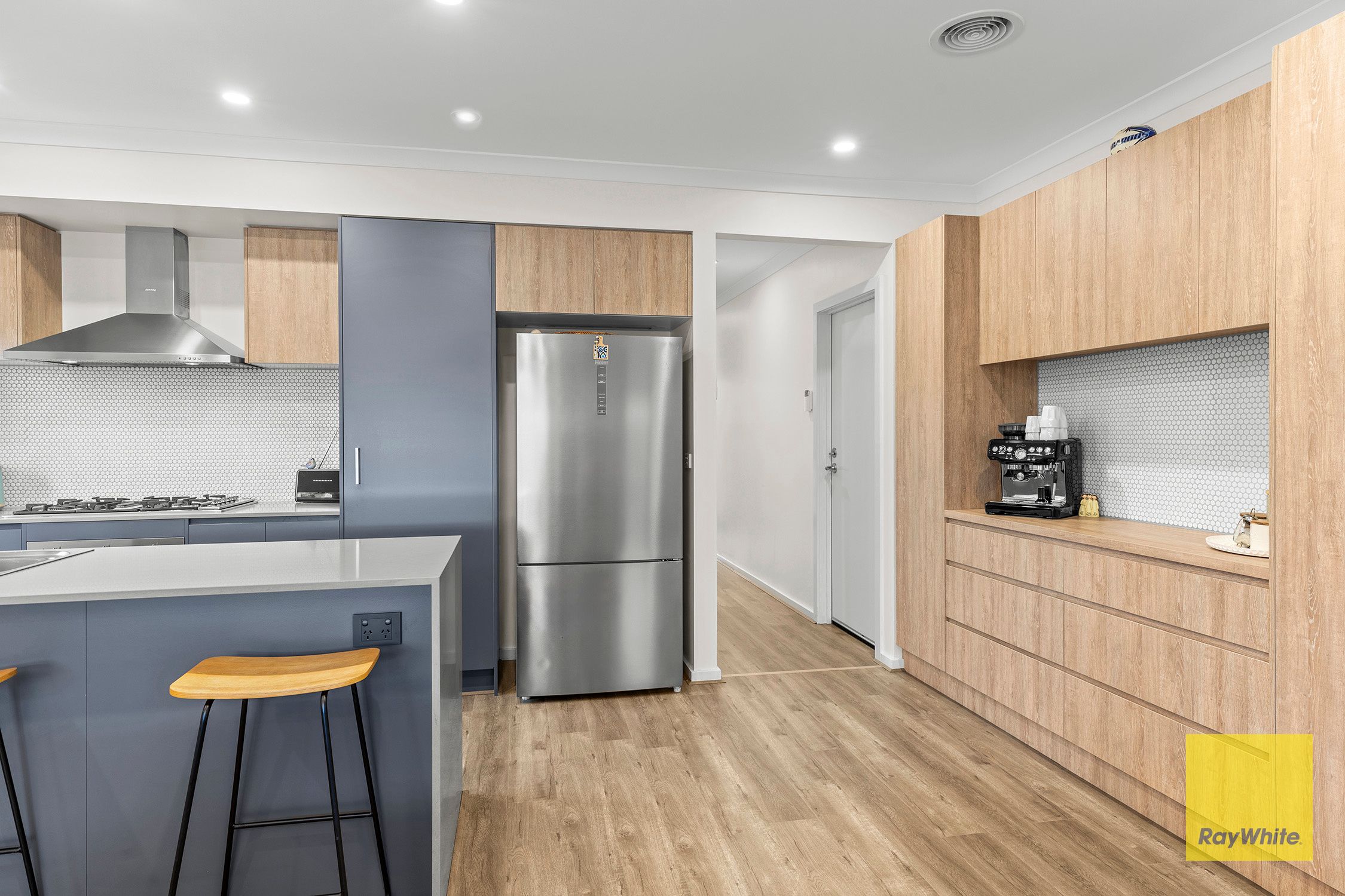 10 Burridge Street — photo 5 of 17