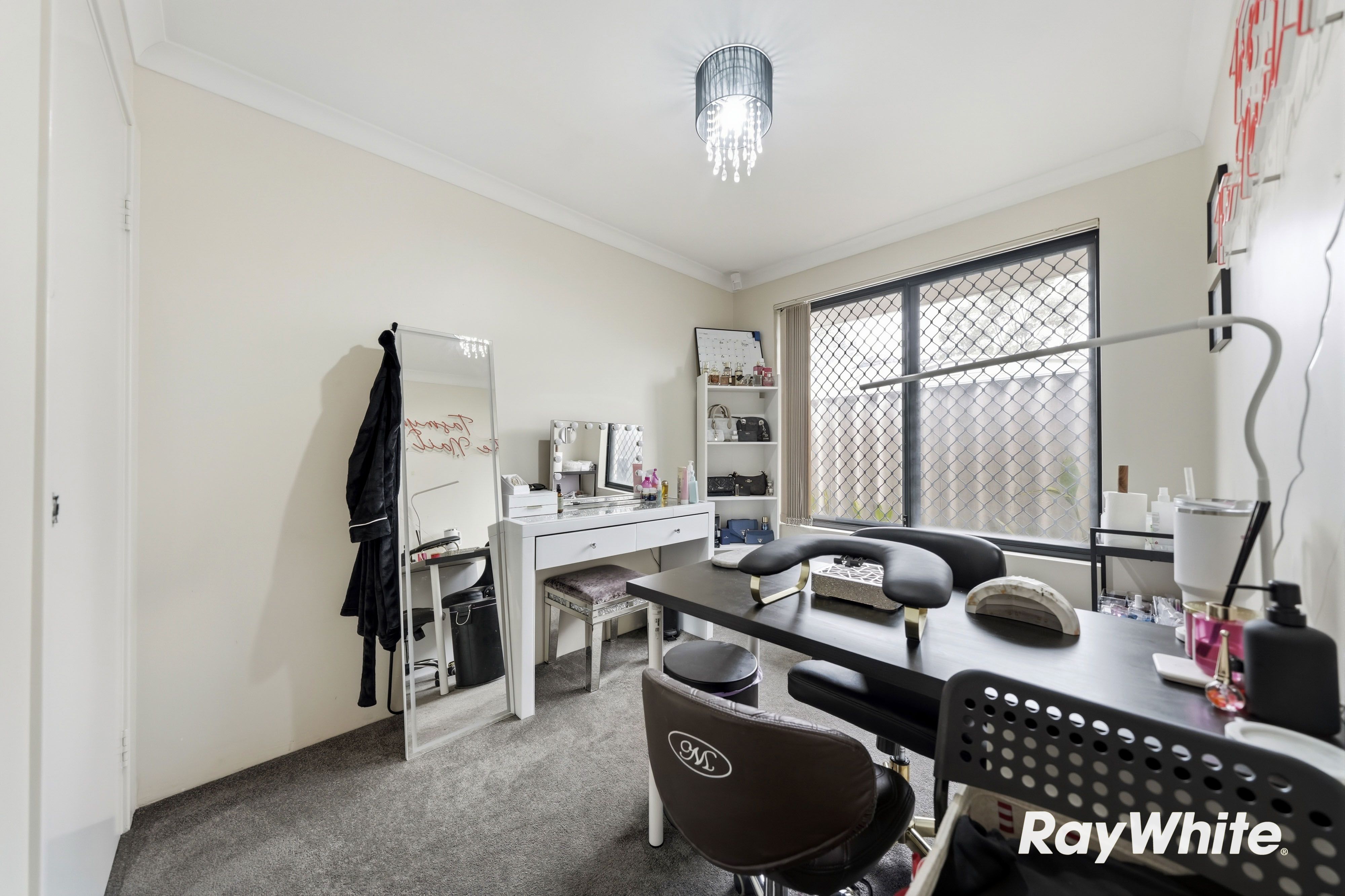3 Silver Swan Road — photo 16 of 25