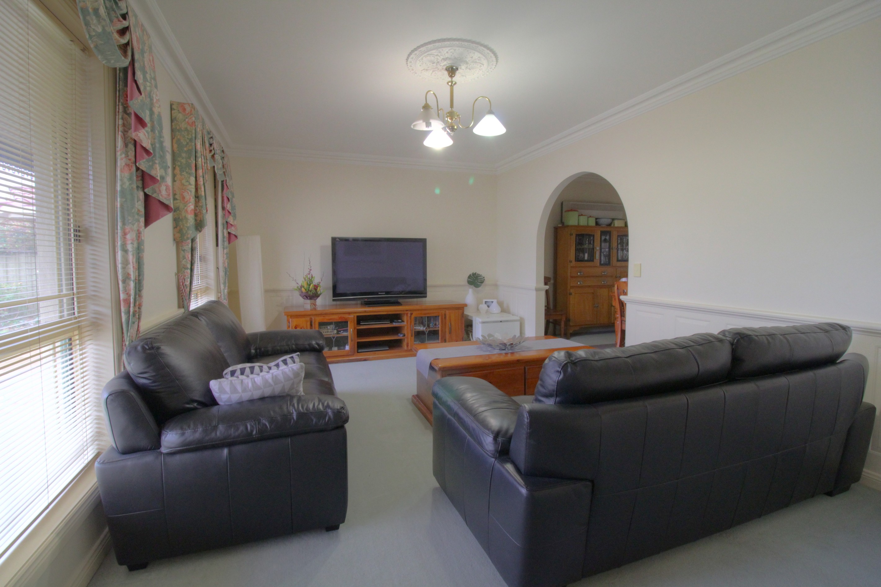 17 Hall Crescent, Loxton, SA 5333