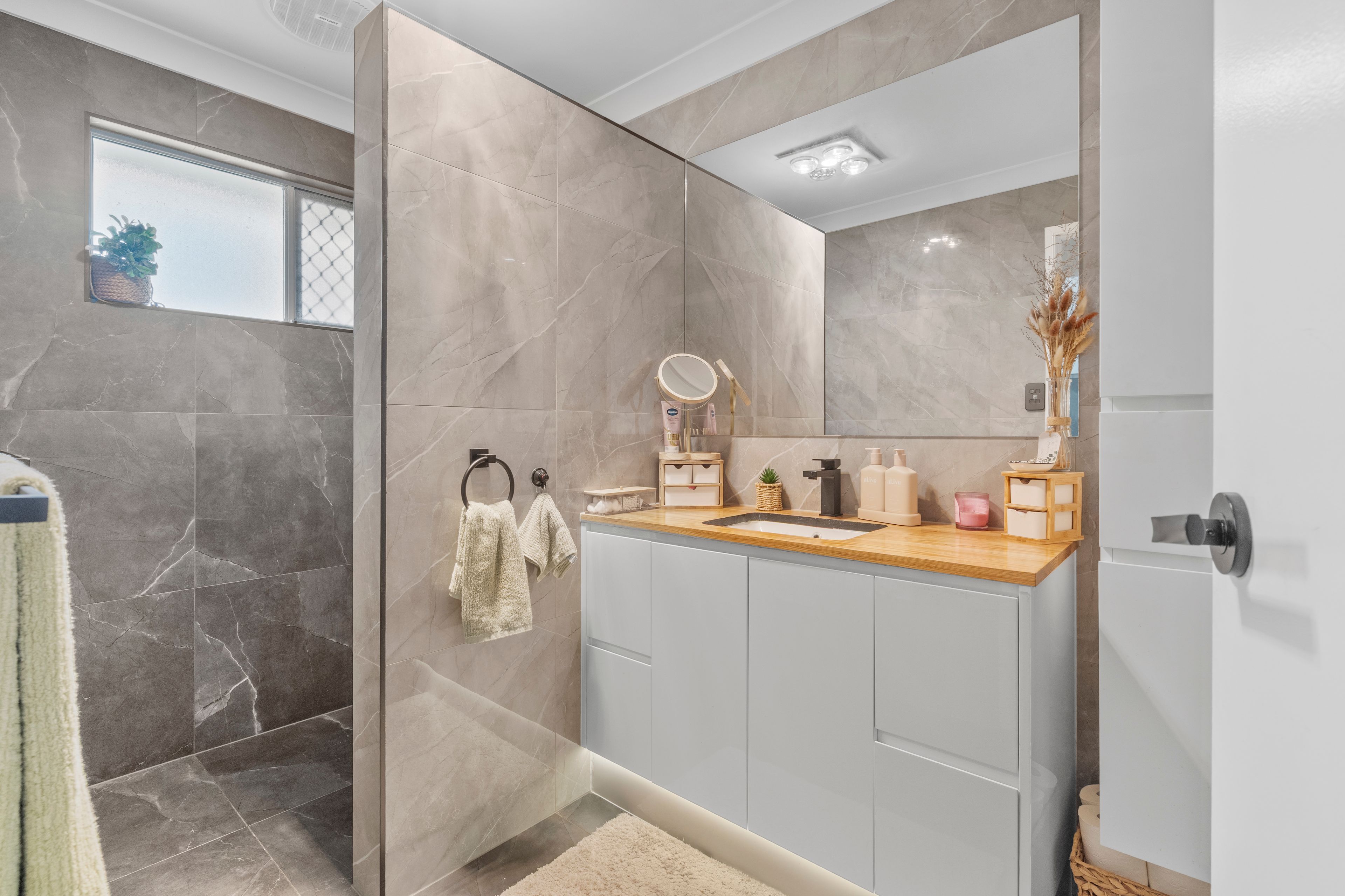 15 Fairway Drive, Hatton Vale, QLD 4341