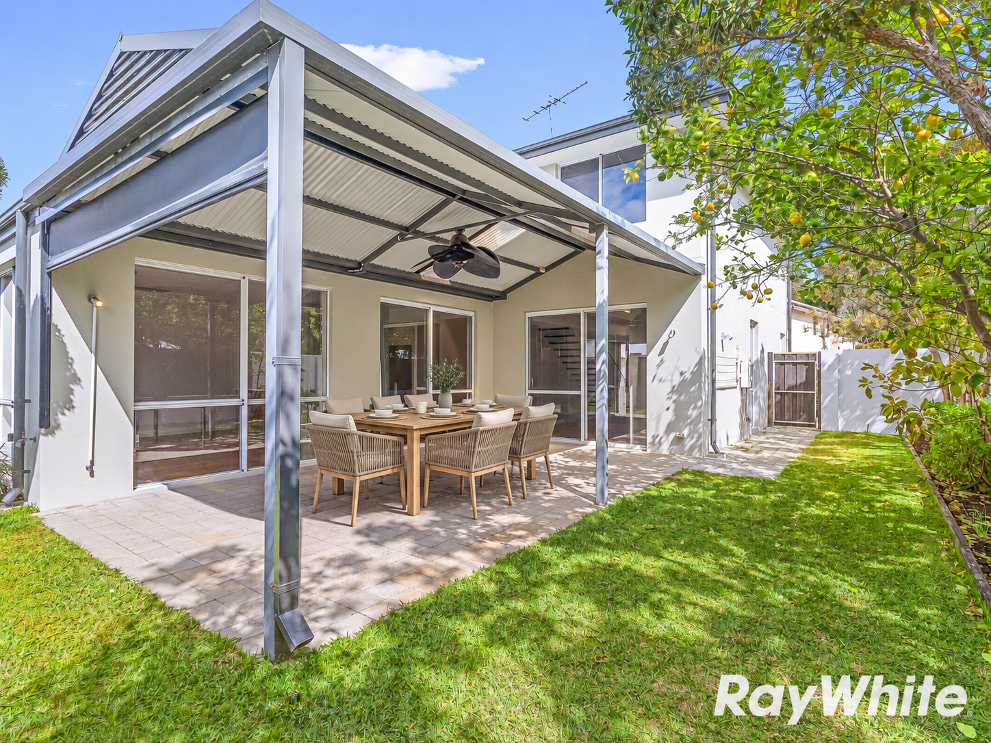 14 Whitley Place — photo 4 of 25