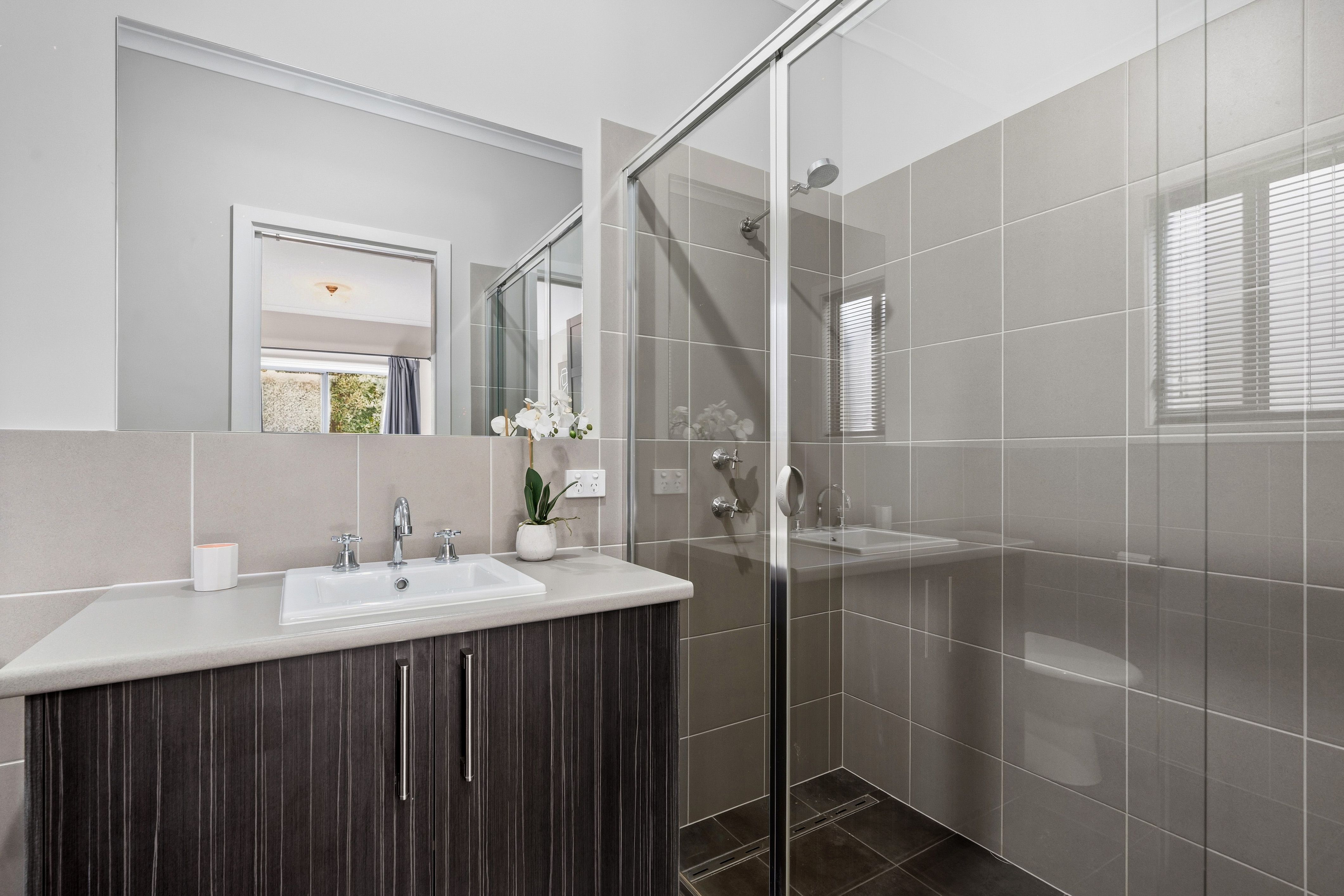 3/65 Tania Drive — photo 13 of 16