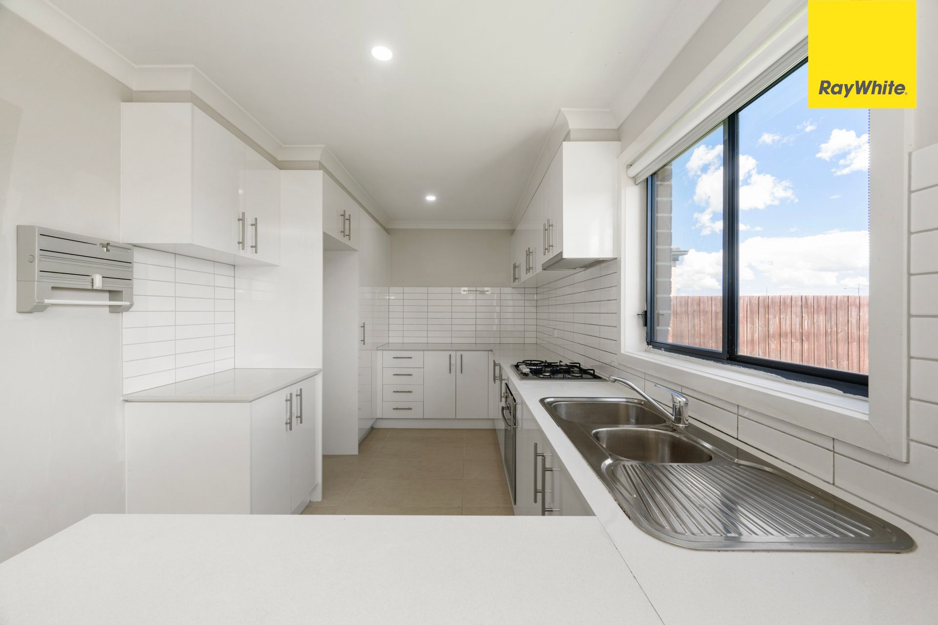 17 Bolton Street — photo 9 of 14