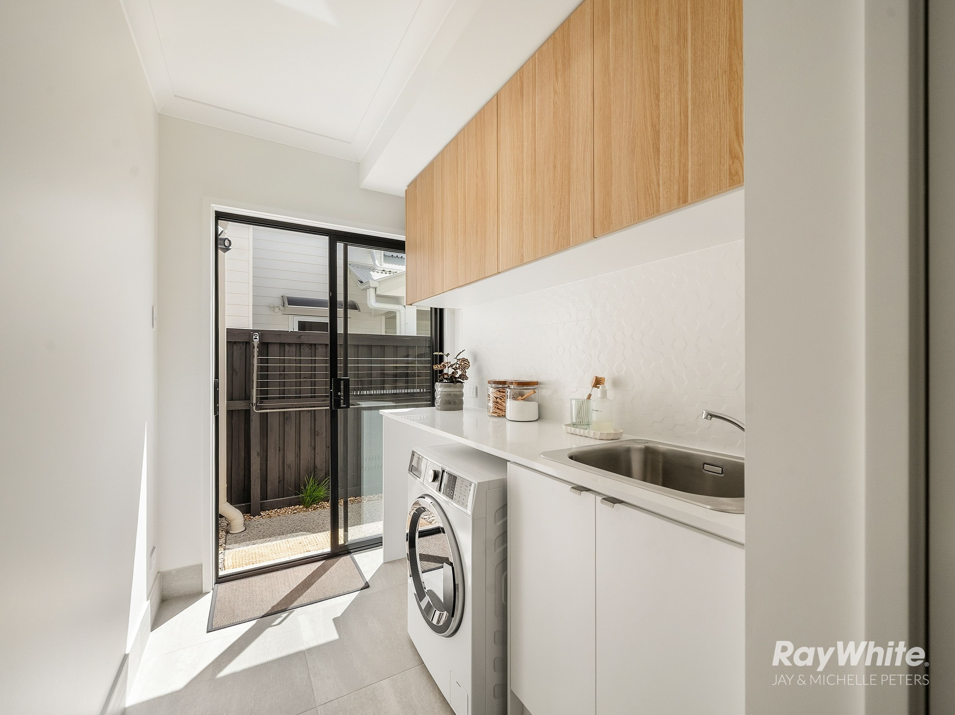 77A Morna Street — photo 19 of 30