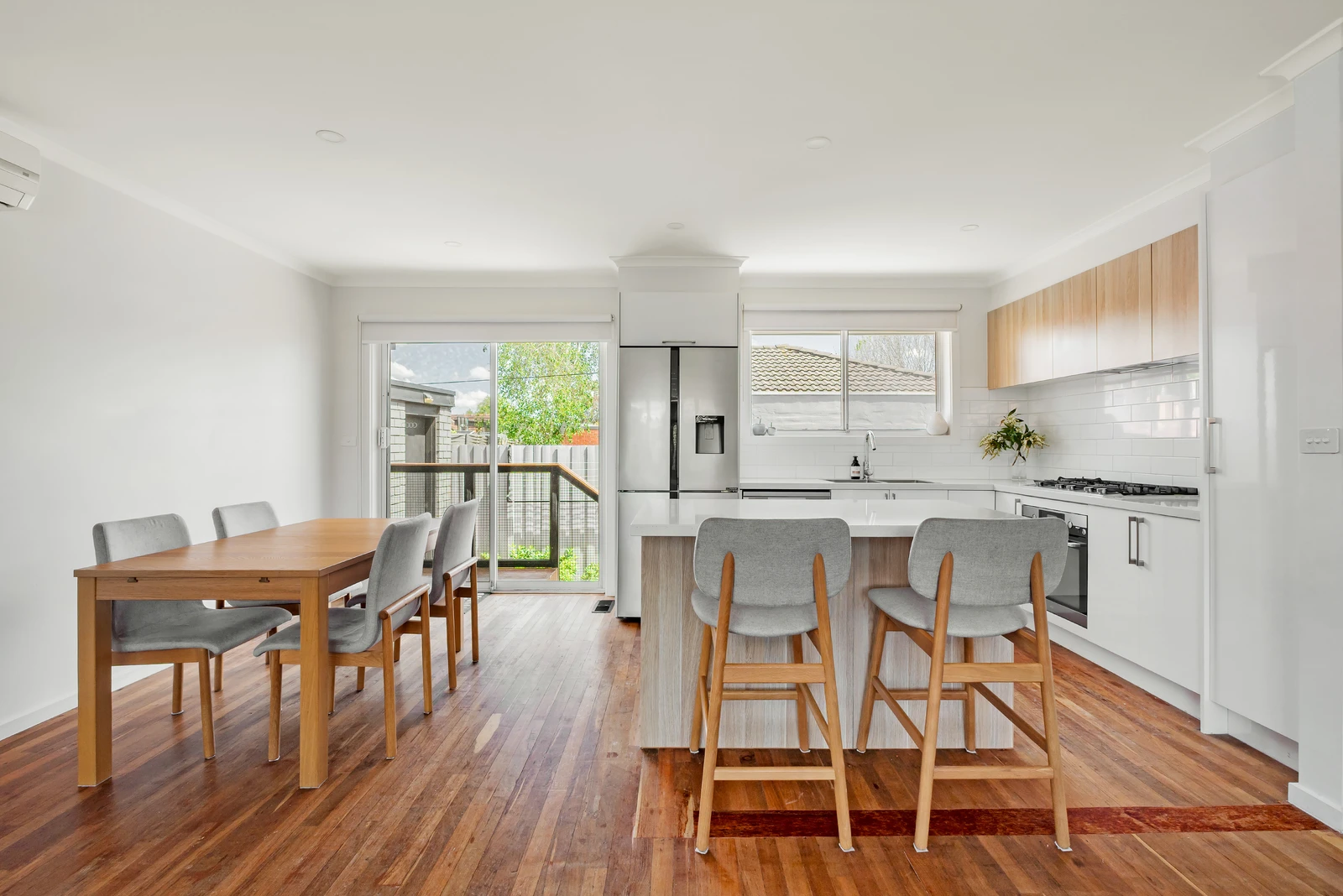 2/15 Cooley Avenue, Macleod, VIC 3085