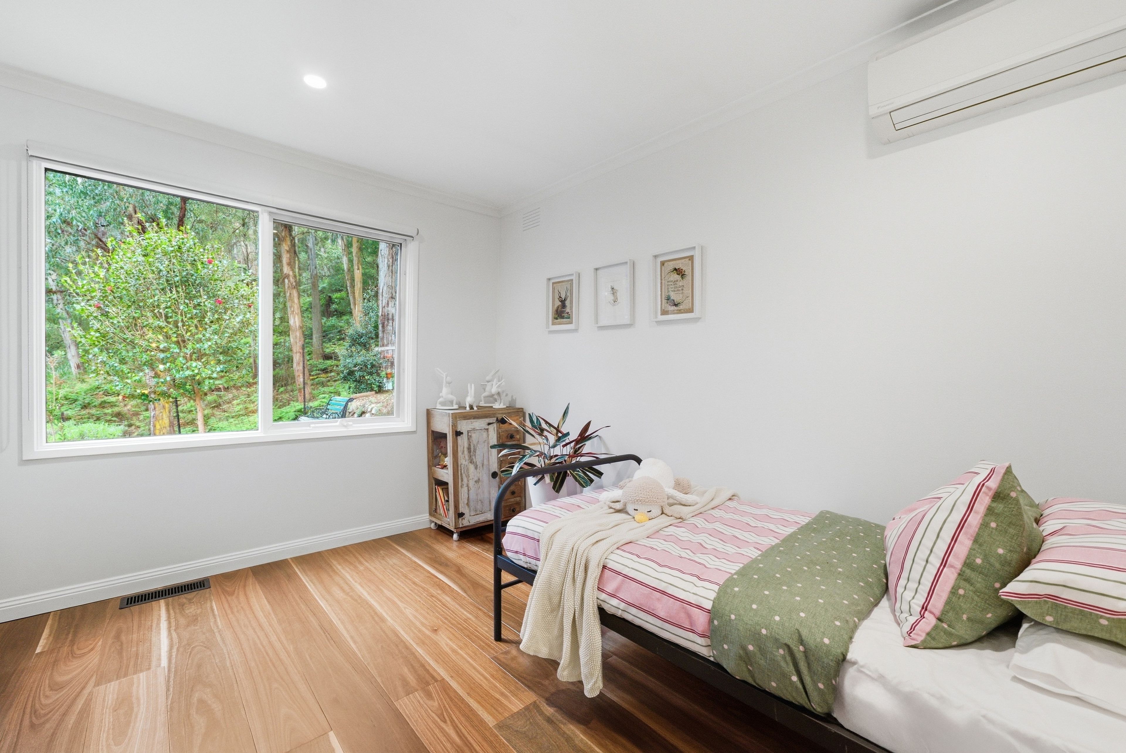 16 Forest Road — photo 10 of 18