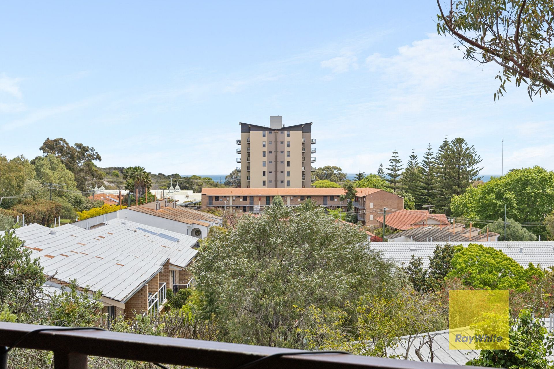 14/36 Wellington Street — photo 10 of 17