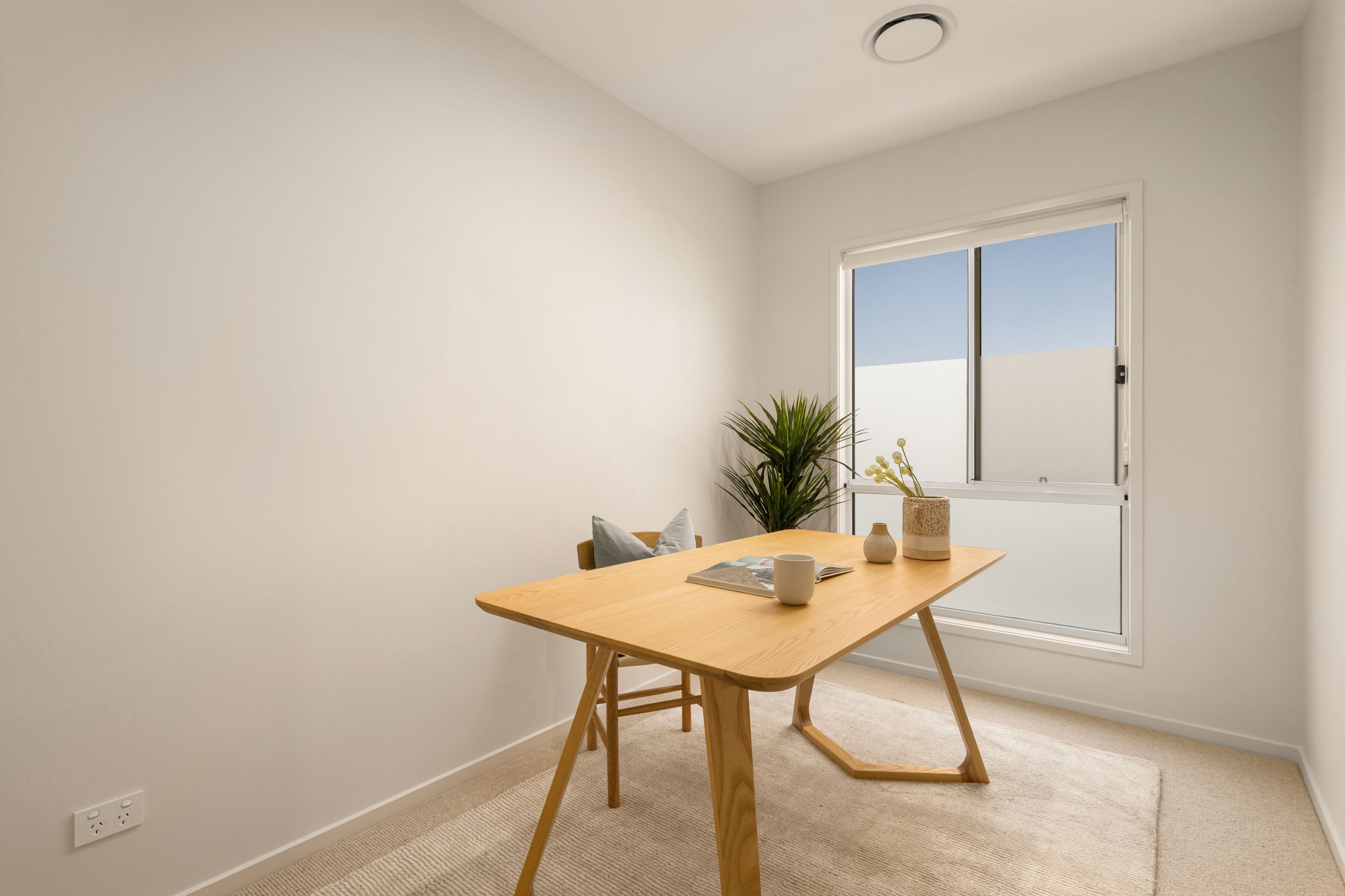2/2 Teewah Street — photo 21 of 30