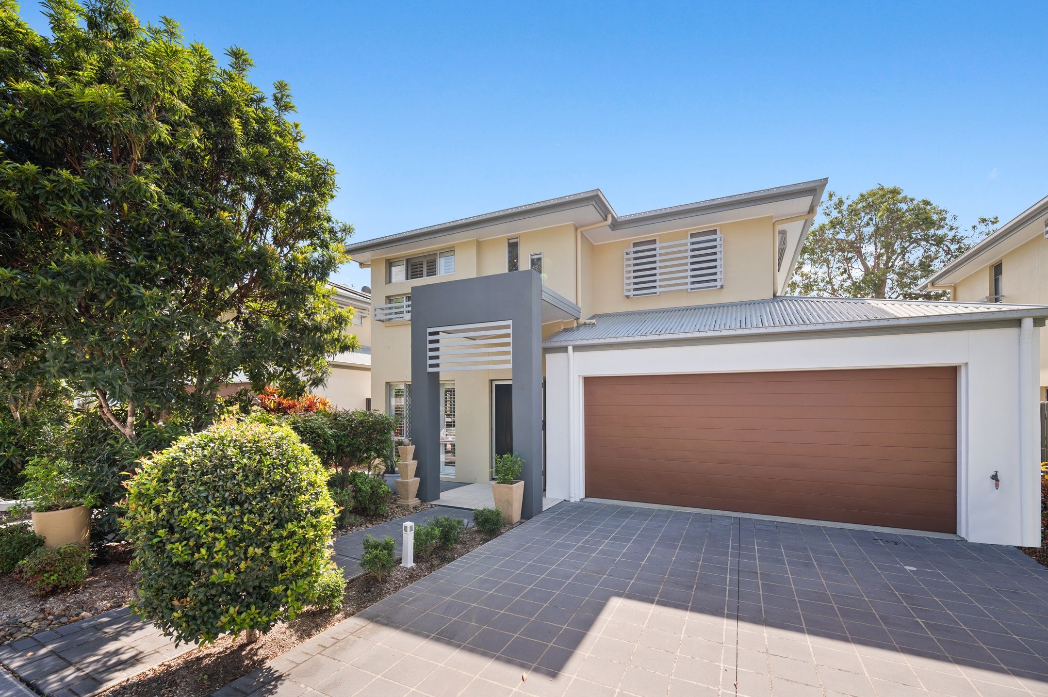 411 Oxley Drive, Runaway Bay QLD 4216