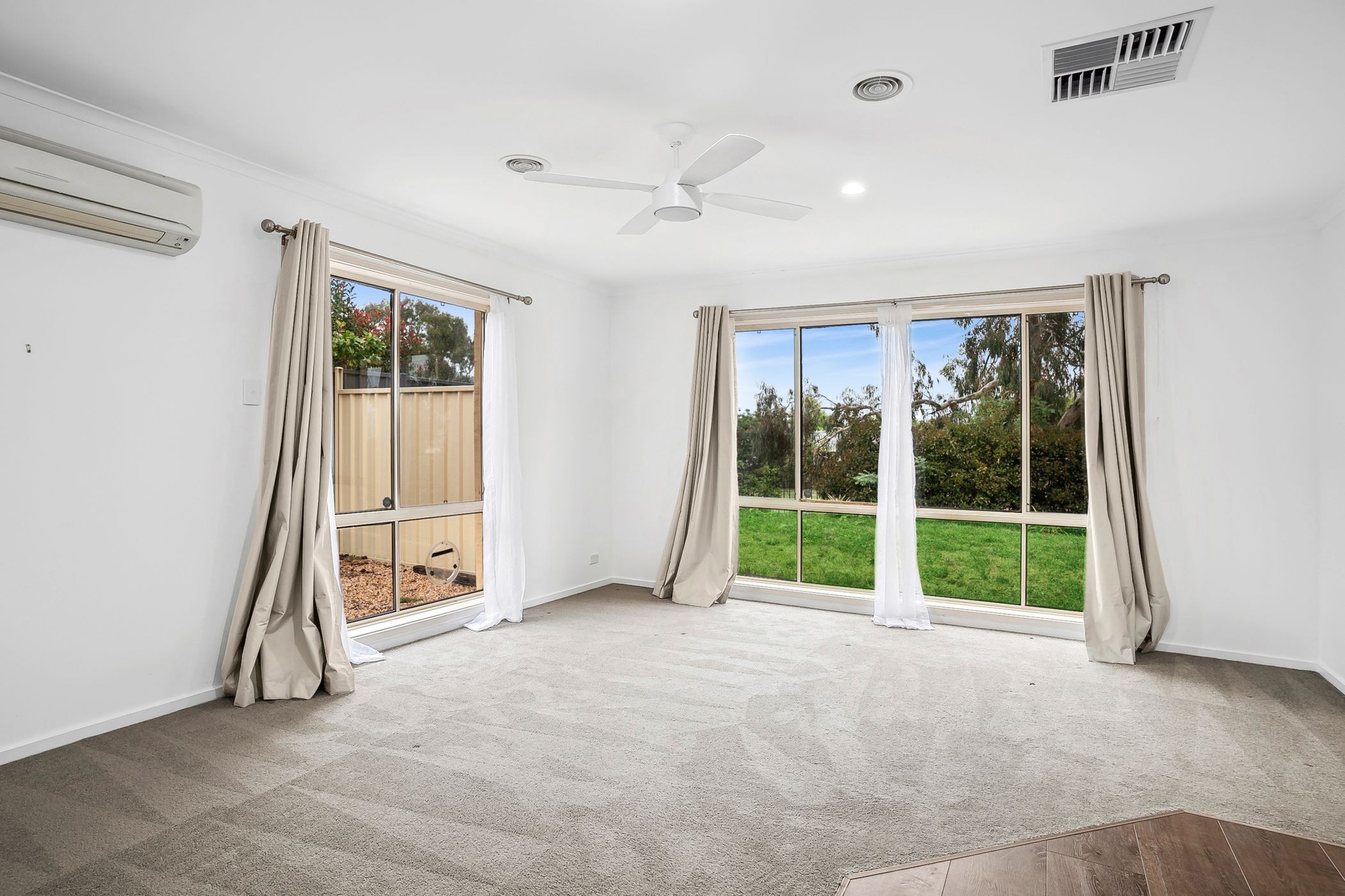 6 Lake Place, Conder, ACT 2906