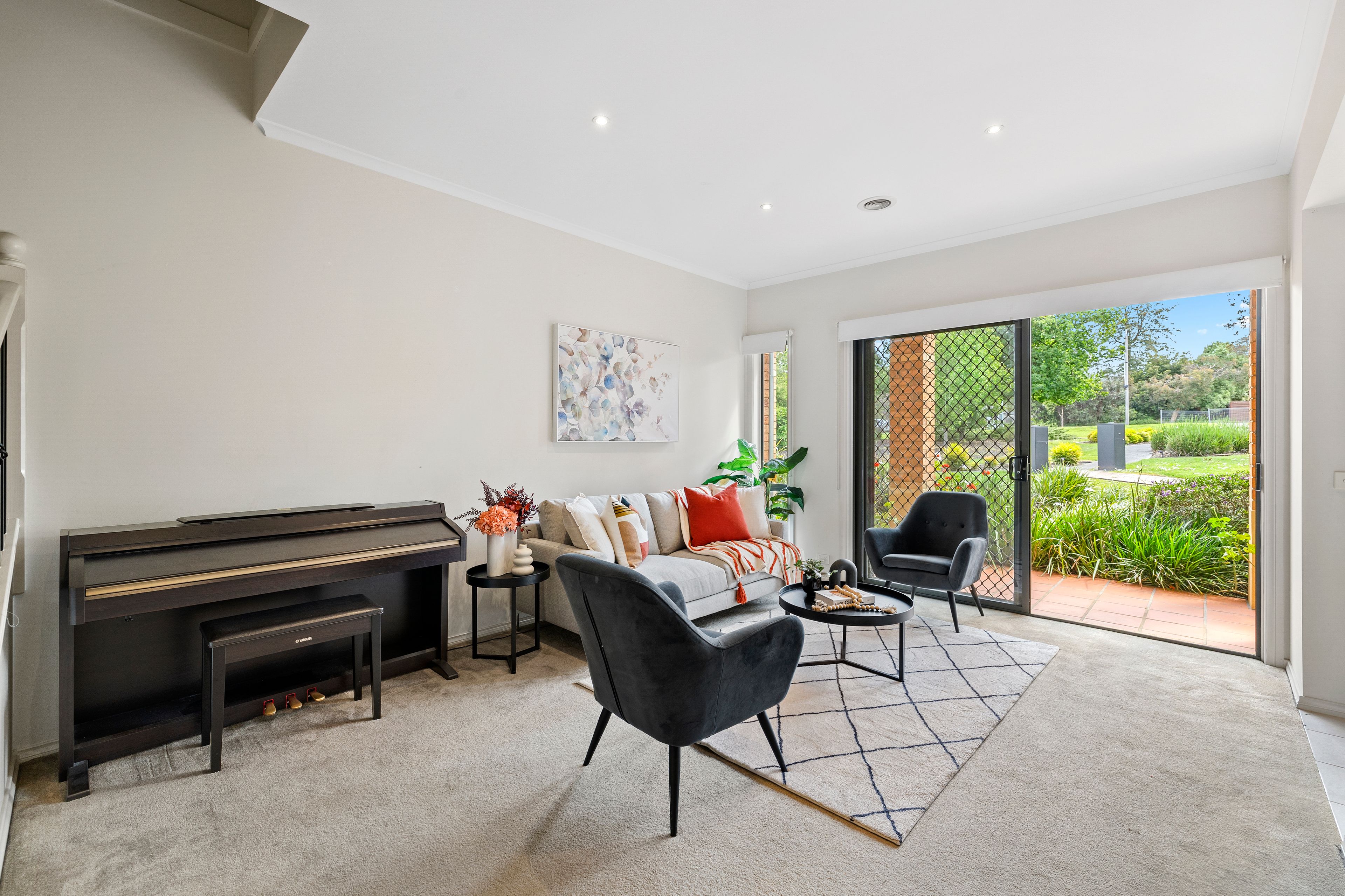 13 Houghton Drive, Ferntree Gully, VIC 3156