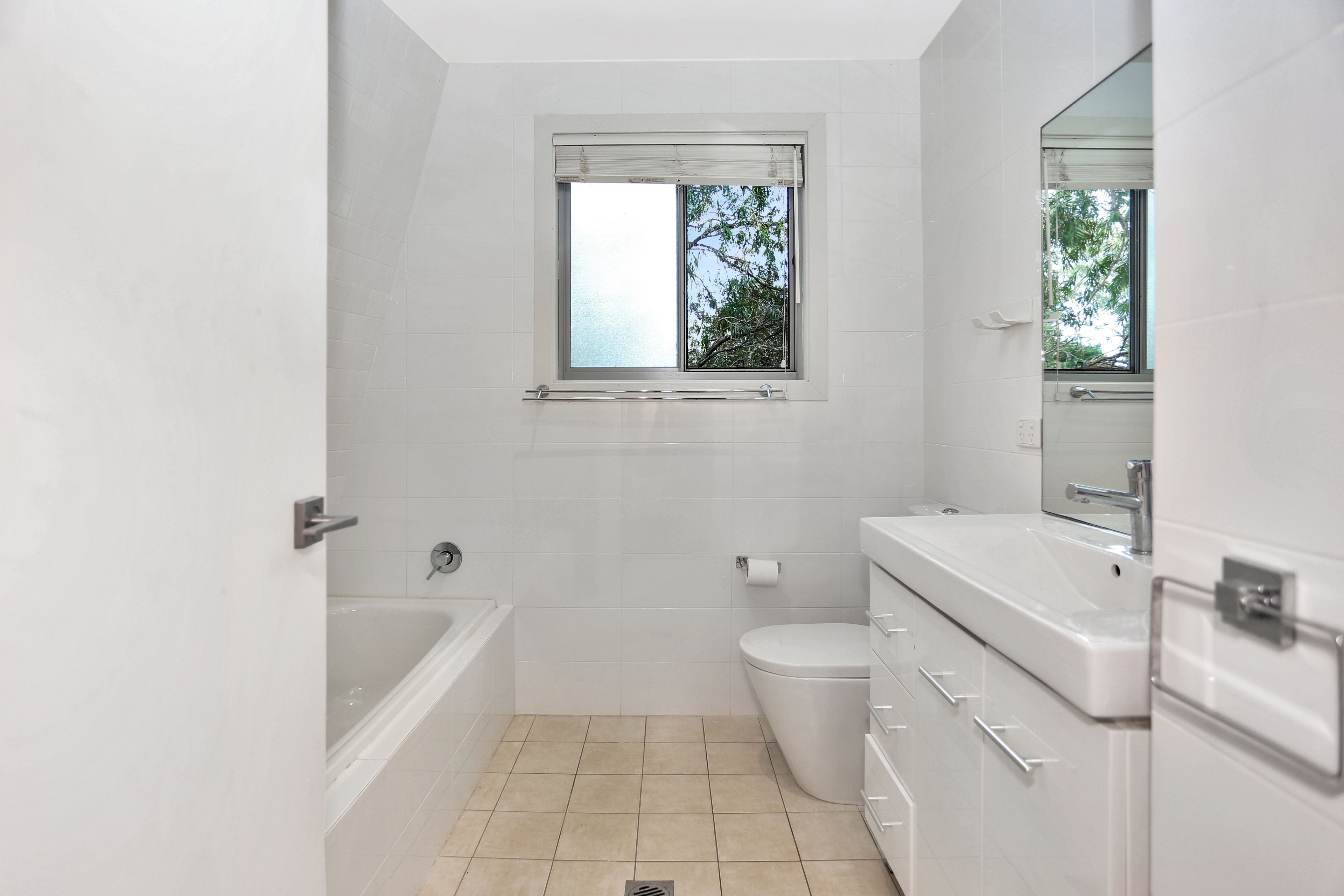 39B Dolphin Avenue — photo 13 of 19