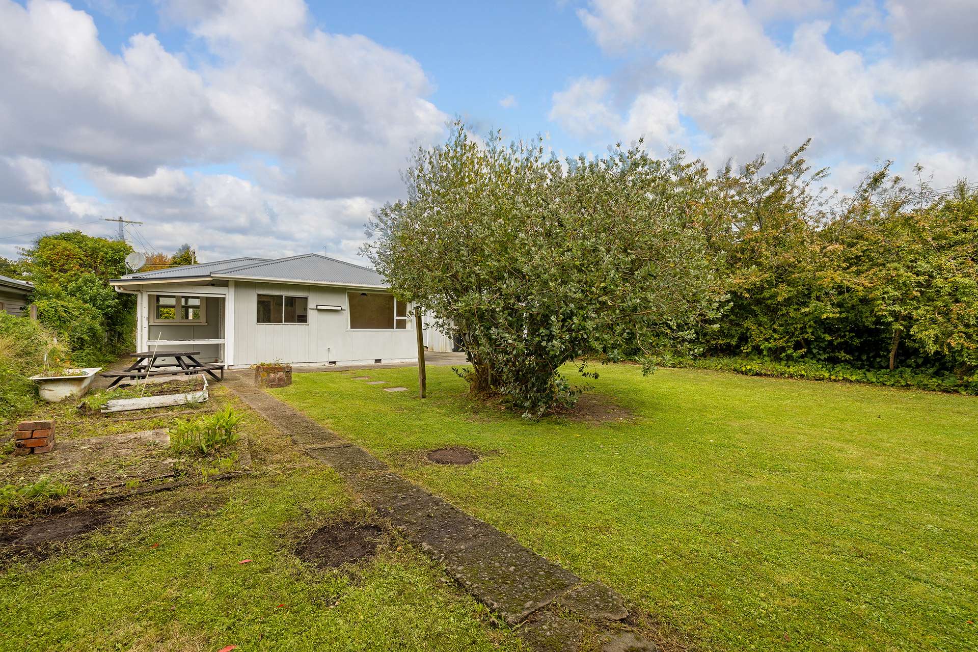 10 Kempton Street photo 12