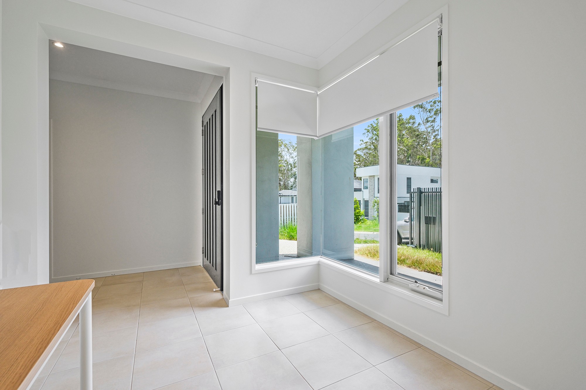 8 Lakeshore Crescent, Willawong, QLD 4110