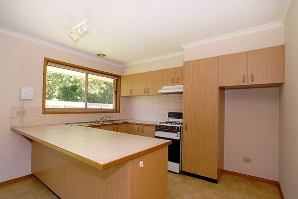 2/96 Forest Road, Ferntree Gully, VIC 3156