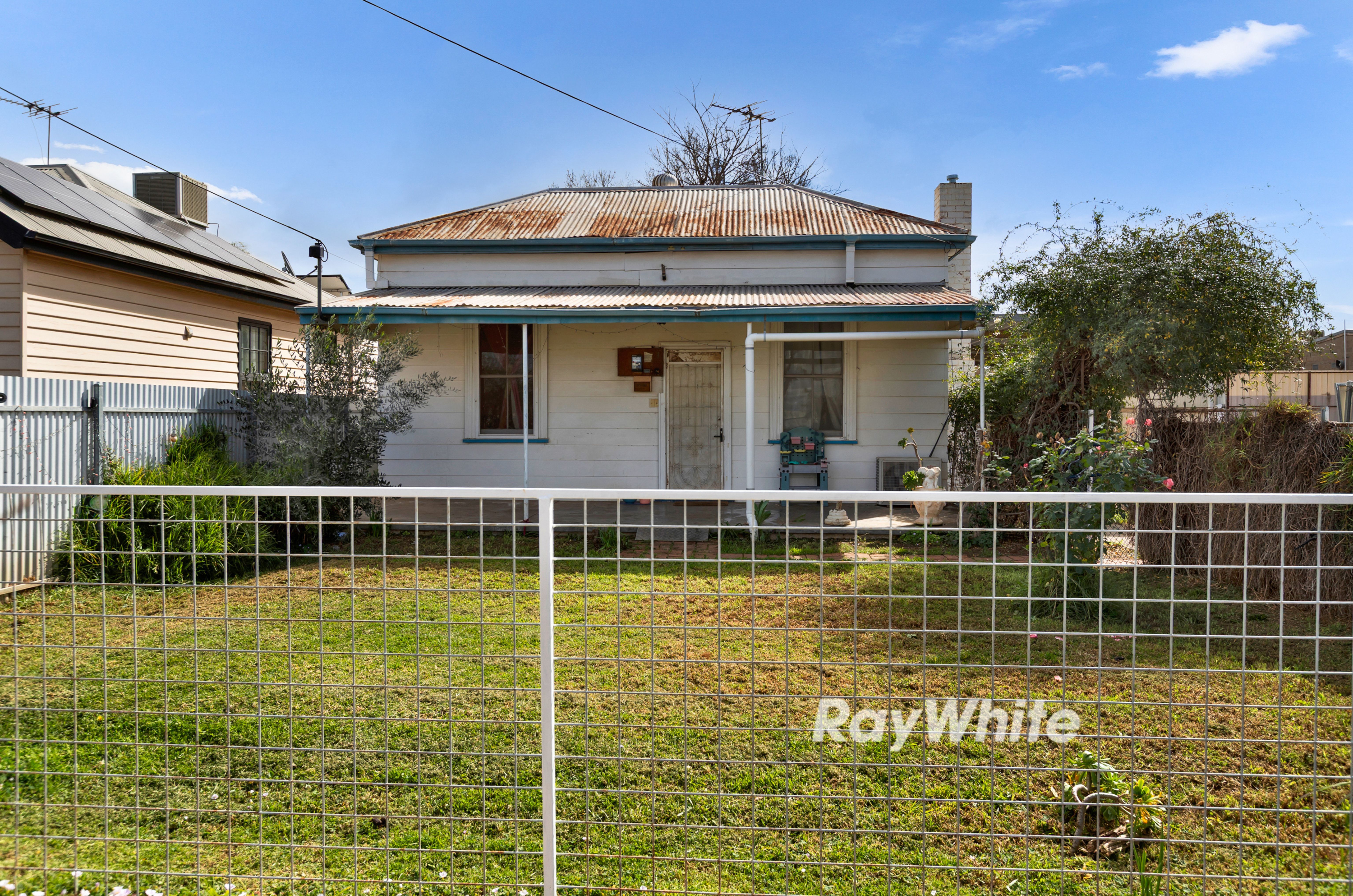 1 Pearl Avenue — photo from Ray White Mildura