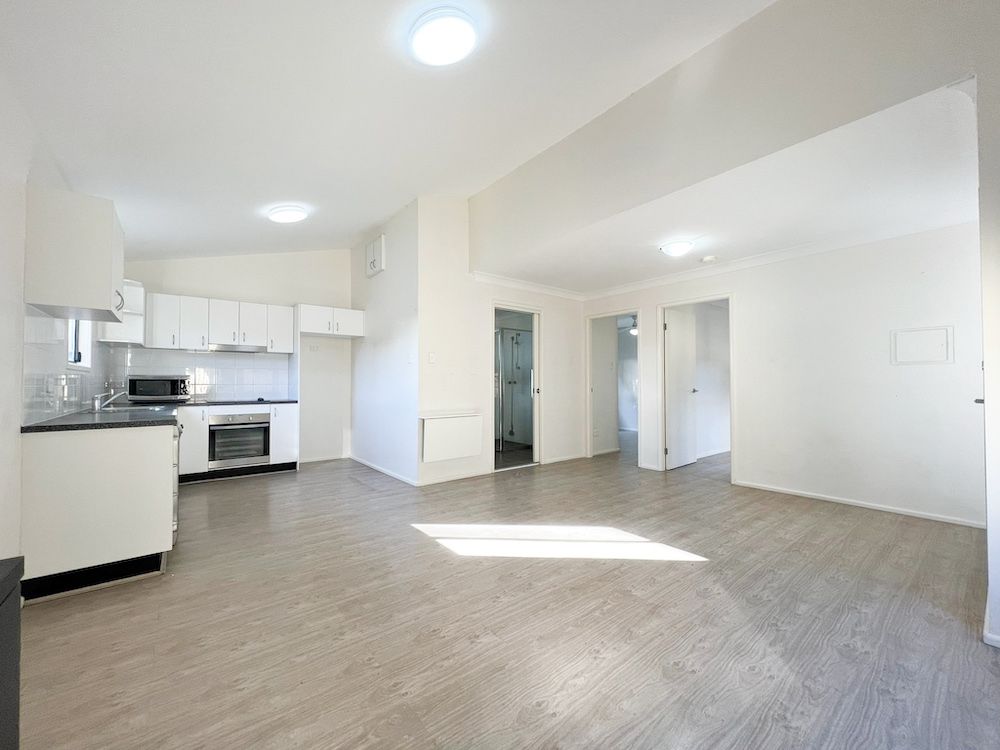 33a Pardalote Place, Glenmore Park, NSW 2745