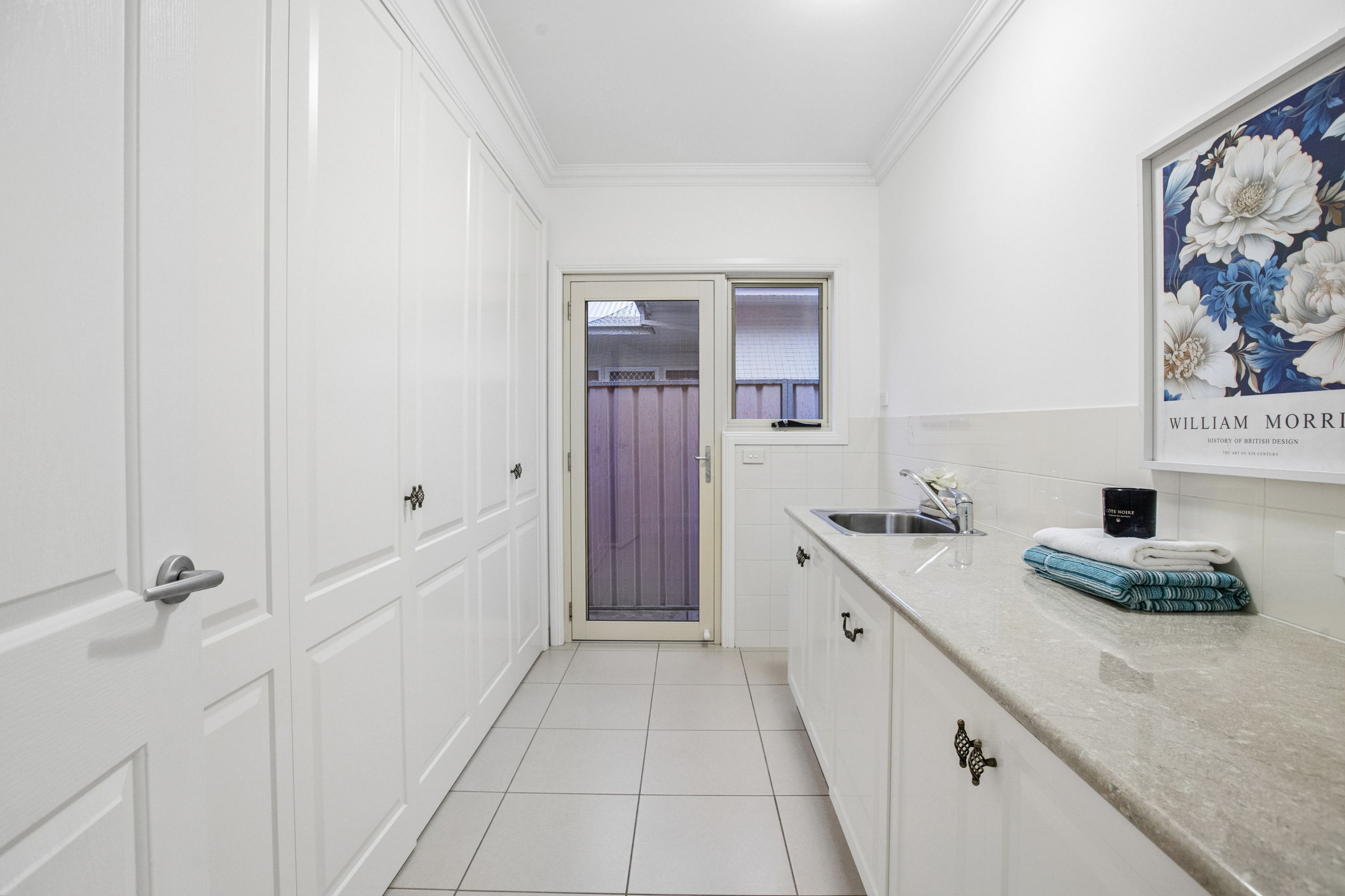 14 Primrose Drive — photo 16 of 22