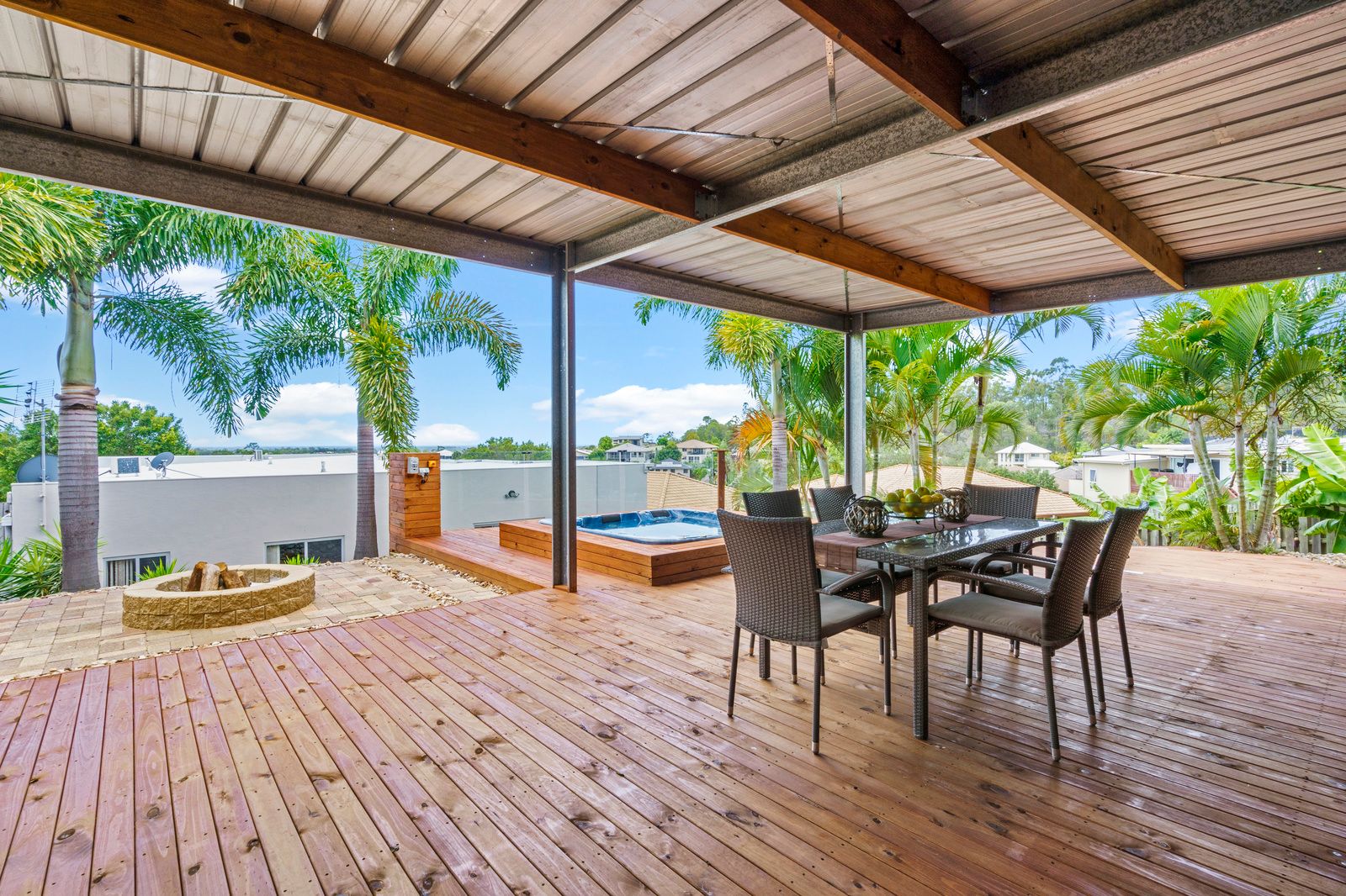 11 Elkins Street, Pacific Pines, QLD 4211