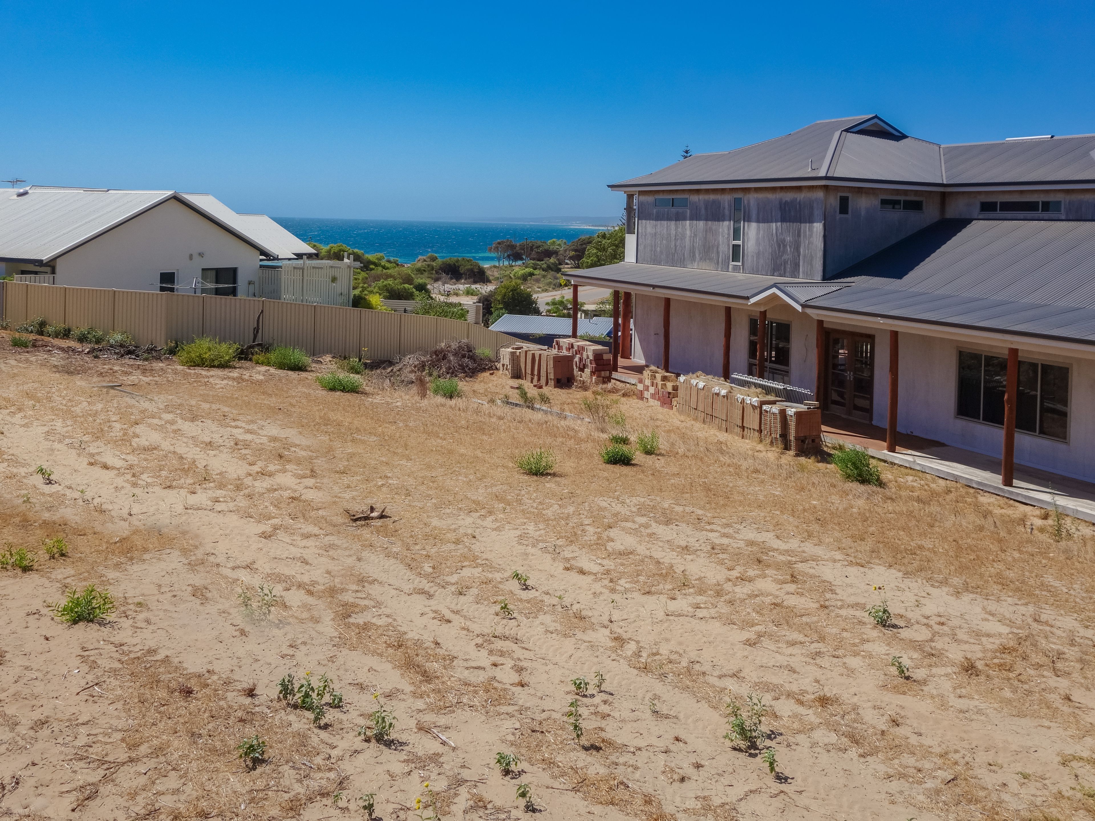 7 Bluewater Close, Drummond Cove, WA 6532