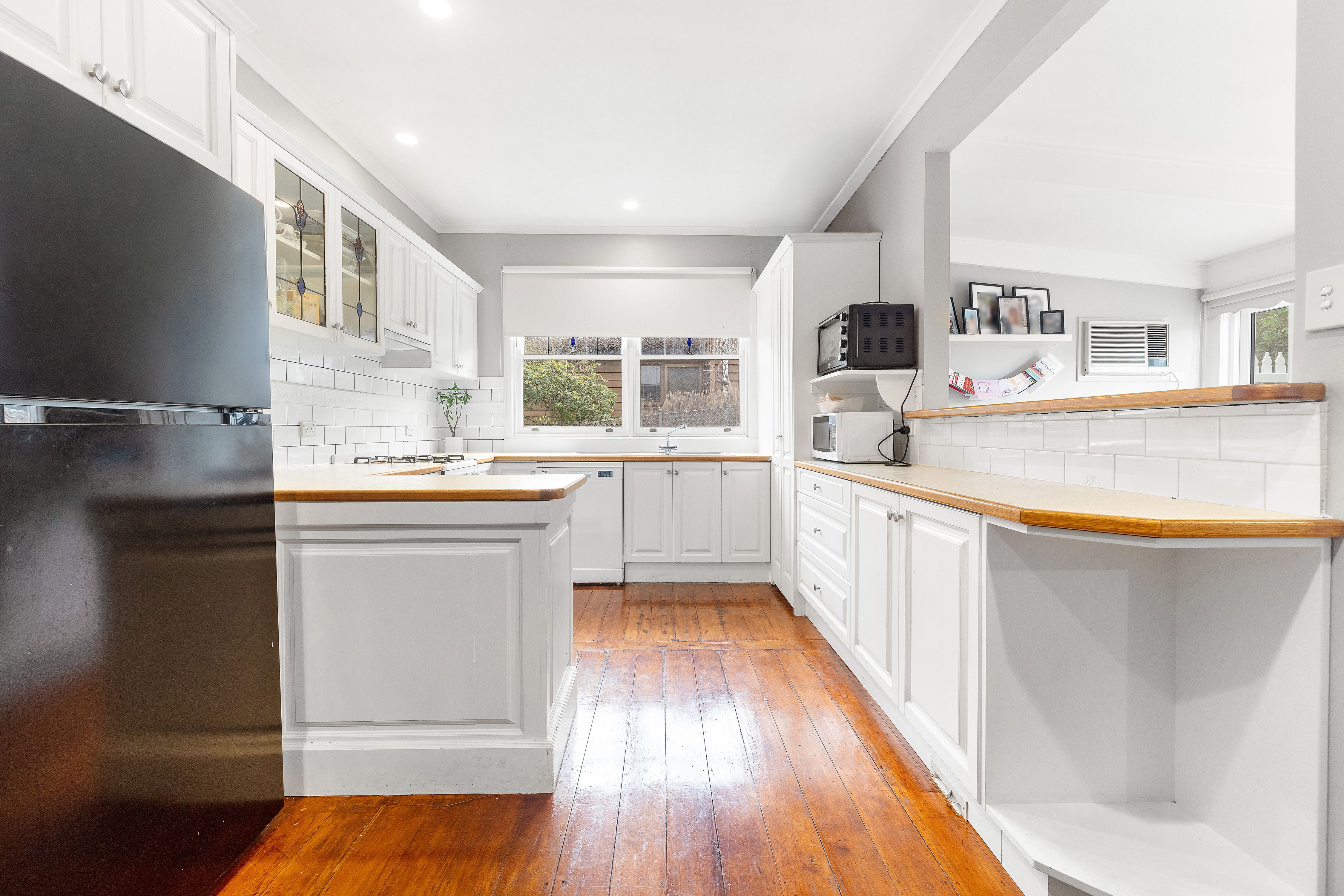 8 Dorset Road — photo 9 of 20