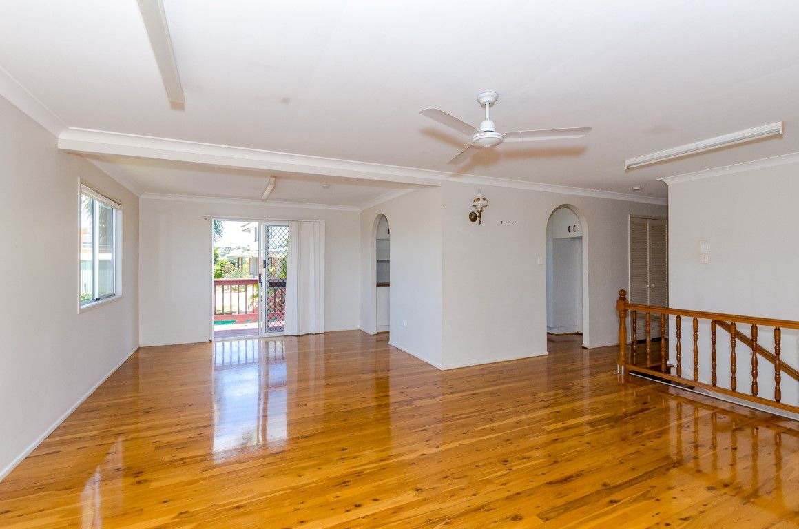 12 Coral Court, Kin Kora, QLD 4680