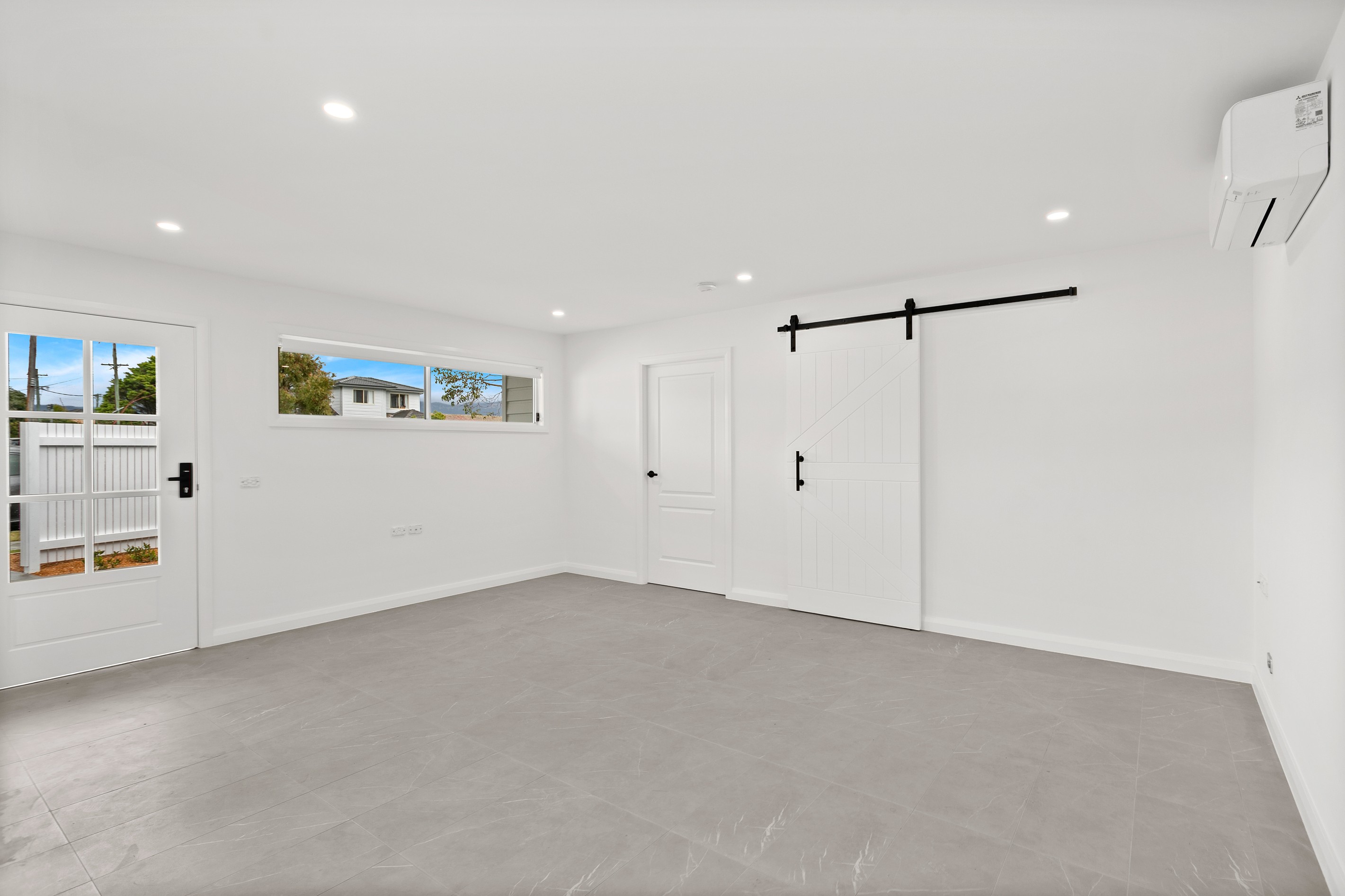 1/4 Calderwood Road, Albion Park, NSW 2527