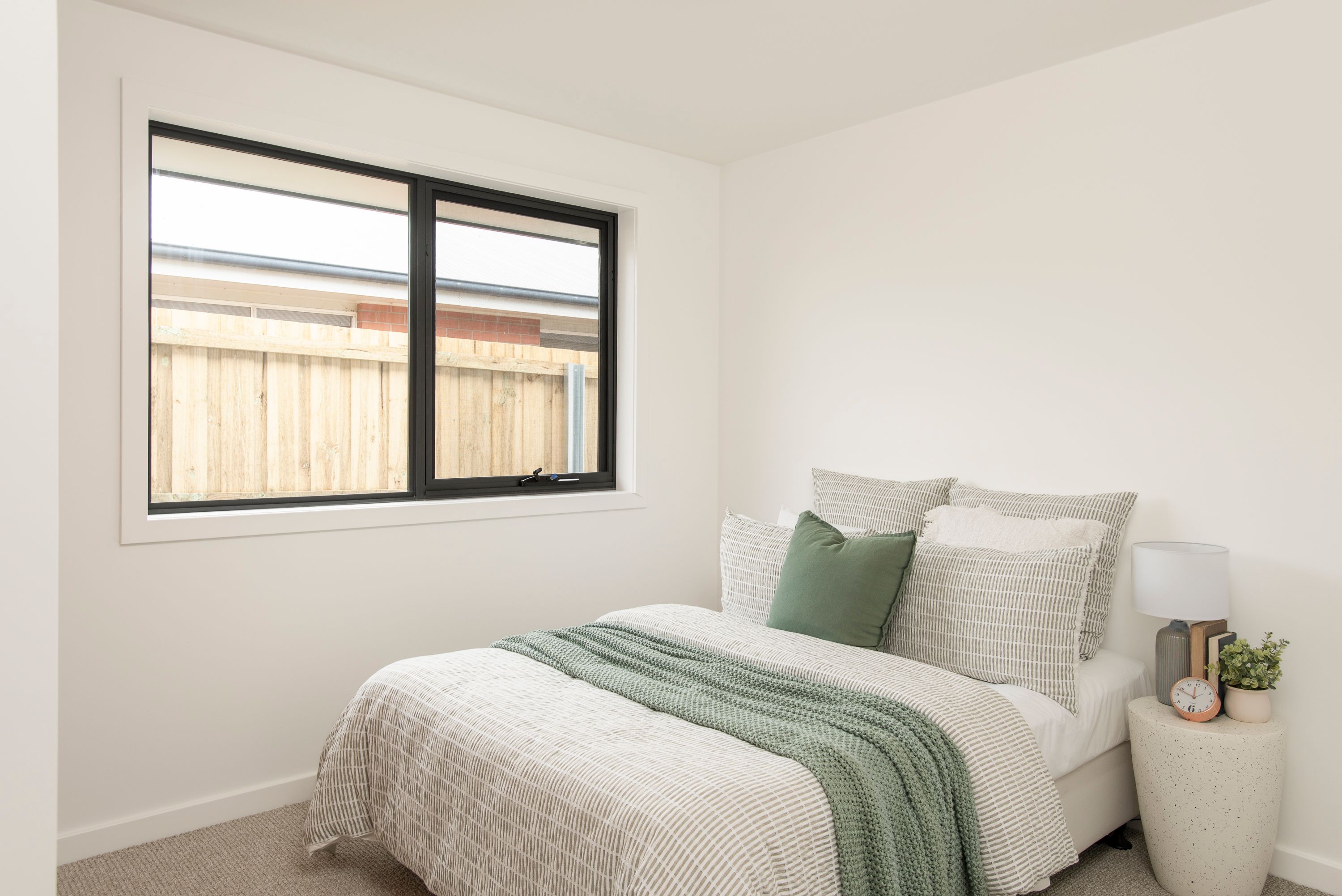 2/35 Summerdale Grove — photo 7 of 10