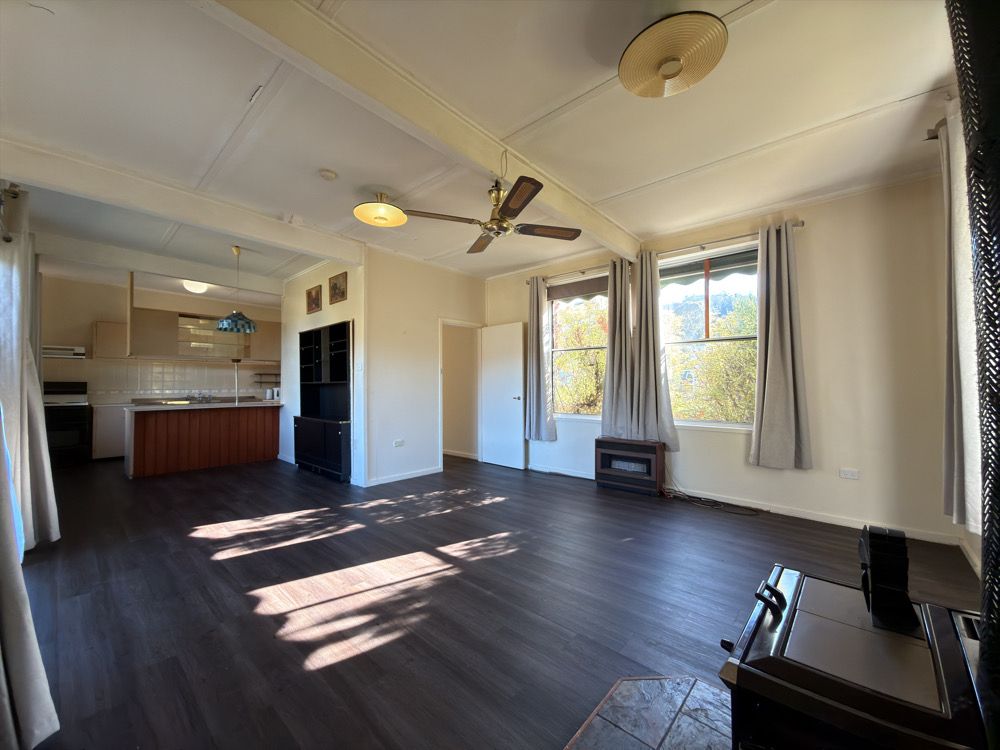 18 Chisholm Street — photo 5 of 13