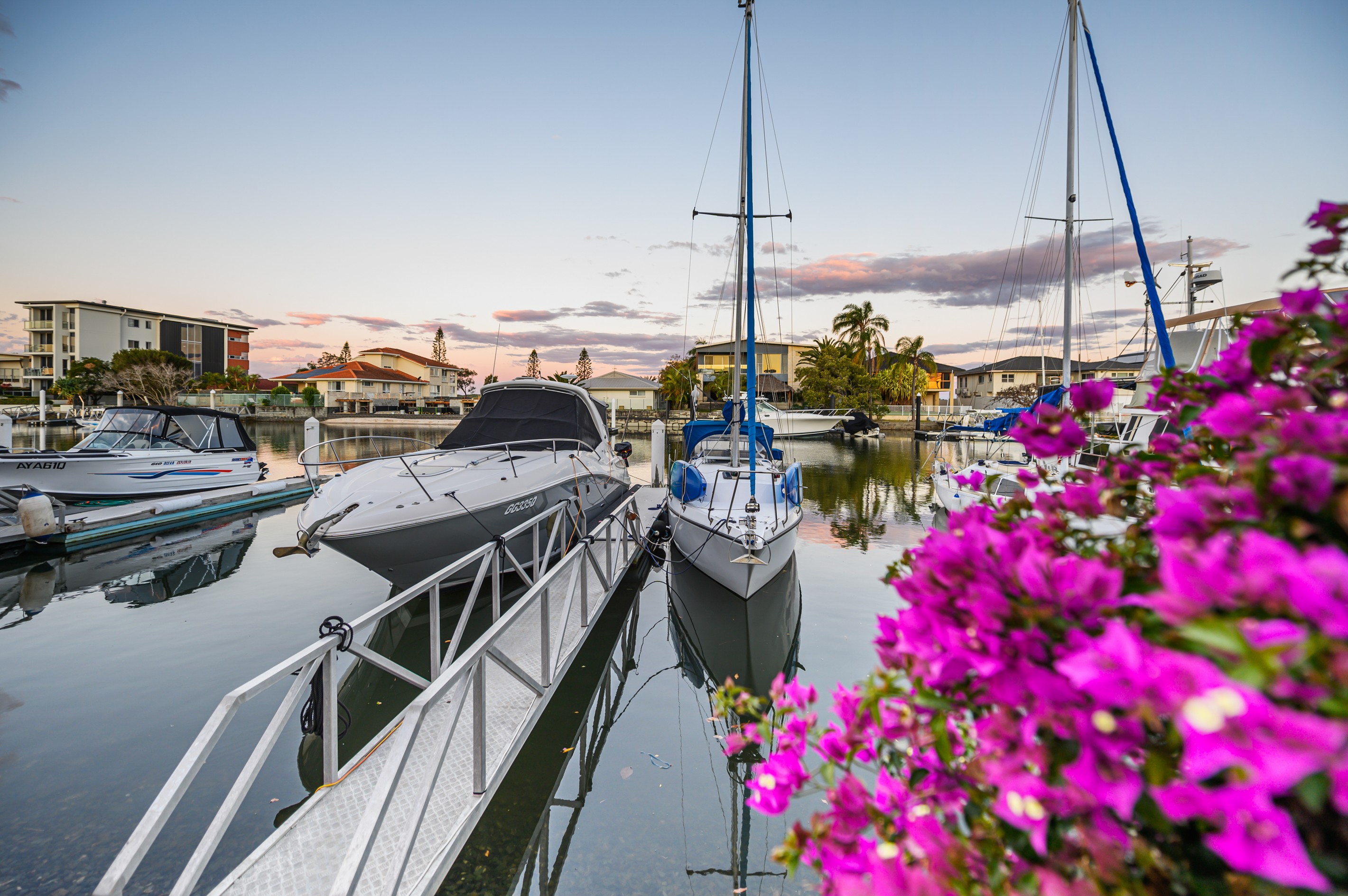 9/17-19 Canal Avenue, Runaway Bay, QLD 4216