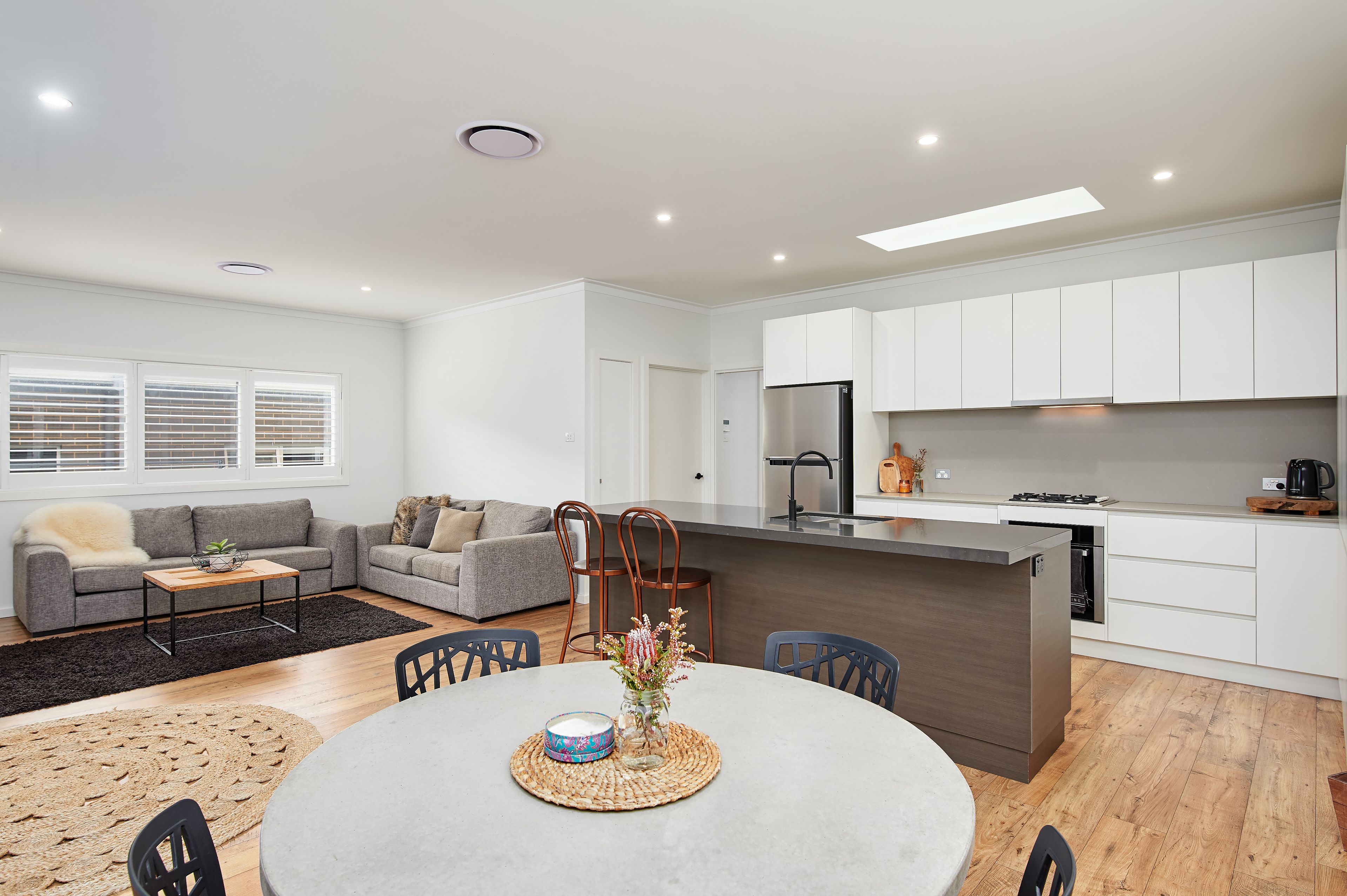 2/6 Rose Place, BOOROOMA, NSW 2650