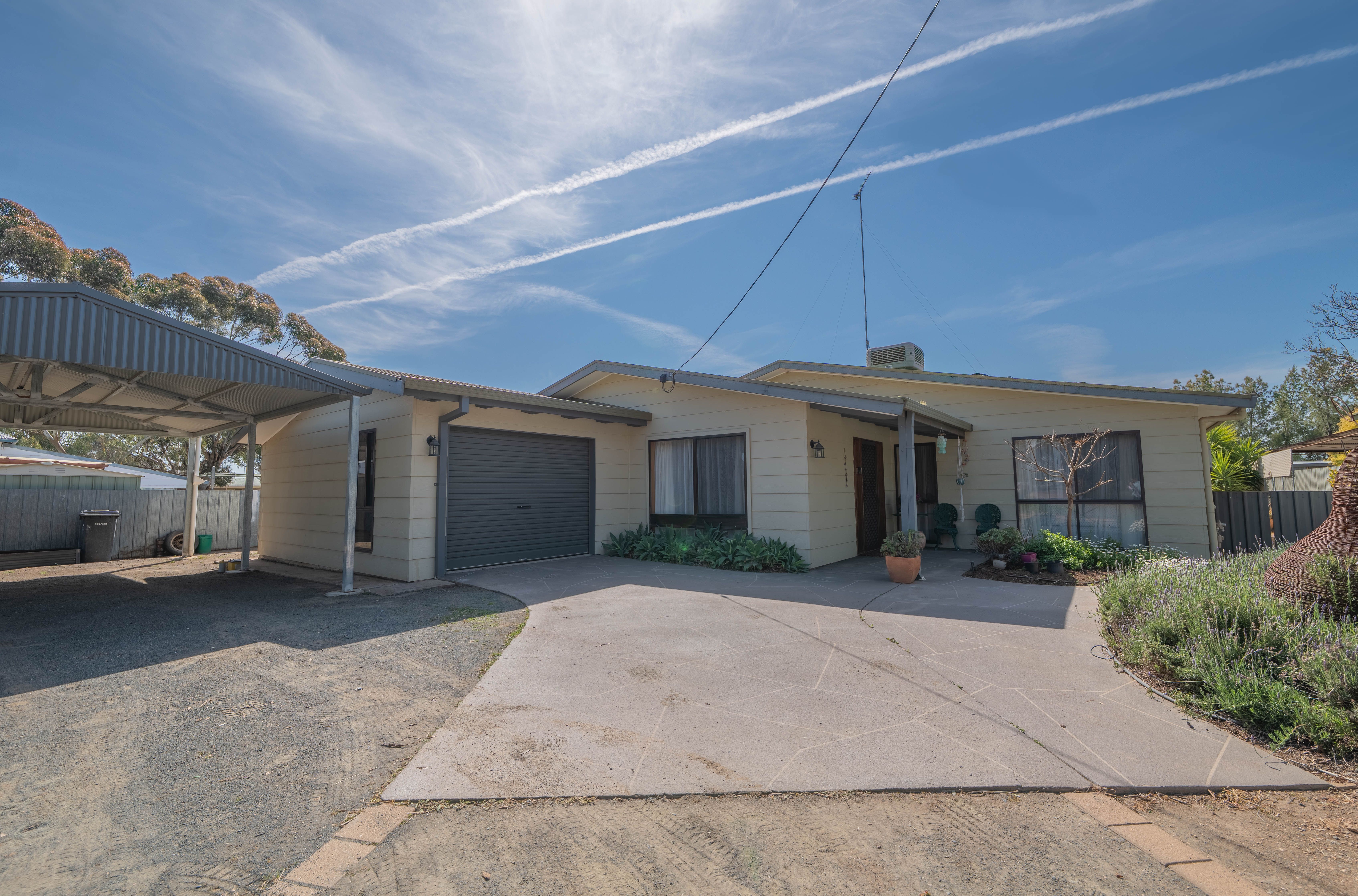 3 Howard Street , West Wyalong NSW 2671
